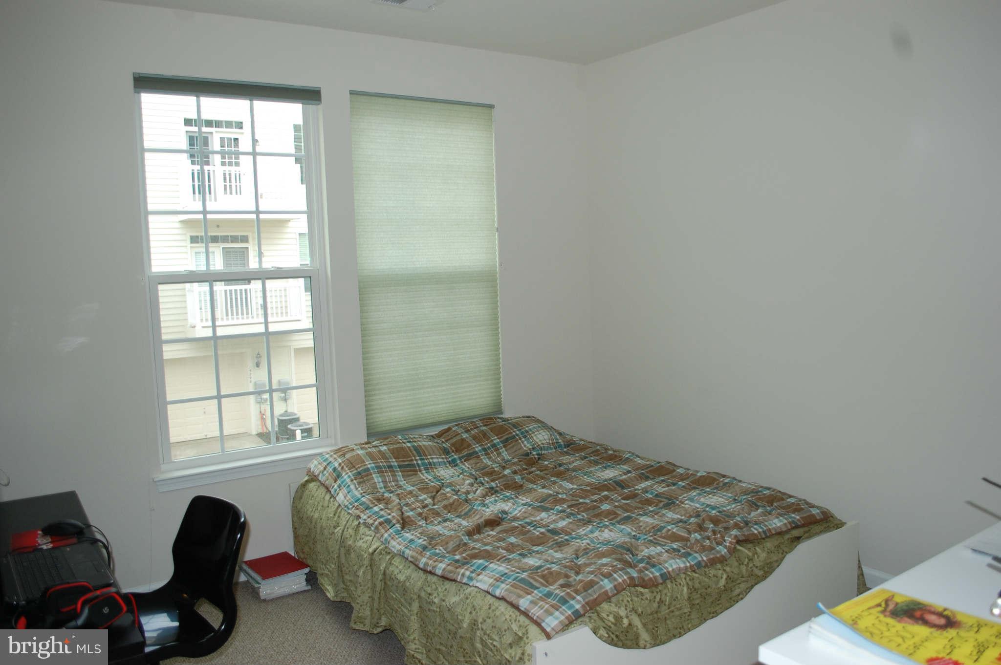 POTOMAC CLUB - Residential Lease