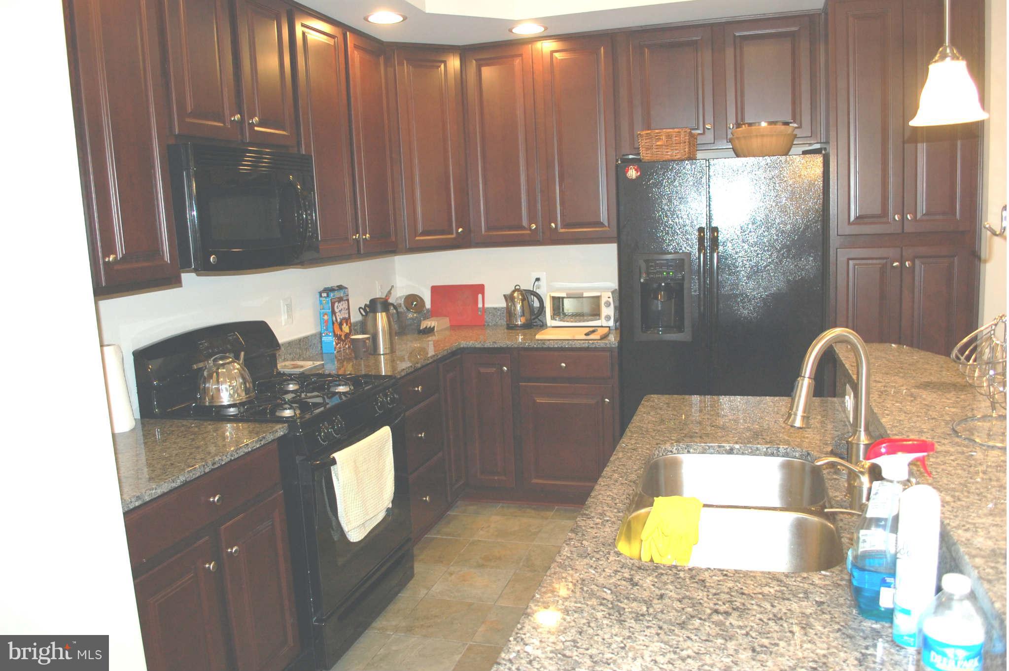 POTOMAC CLUB - Residential Lease