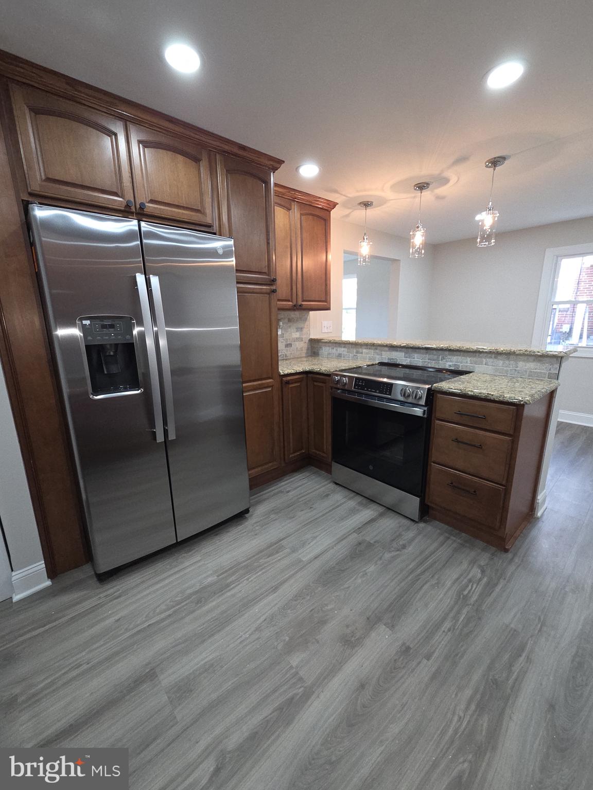 412 FOREST DRIVE