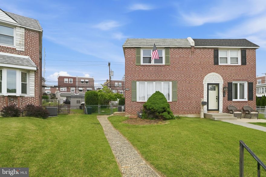 Welcome home to 522 Parkview Circle! Tucked away on a desirable cul-de-sac street, this charming twin home has been lovingly cared for and is ready for its next chapter. Full of warmth and potential, this is the perfect opportunity to make a truly loved home your own.

Enjoy the convenience of private rear parking with close kitchen access — a rare feature in the neighborhood that makes everyday living that much easier. Upstairs, you’ll find three bedrooms and a full bath, while the basement offers a half bath and endless possibilities to create the space you’ve been dreaming of.

Outside, the fenced-in side yard is perfect for summertime gatherings, pets, gardening, or simply relaxing outdoors. Conveniently located near The Hollow, ABC Field, shopping, transportation, I-95, and more, this home offers both charm and convenience in a location so many love.