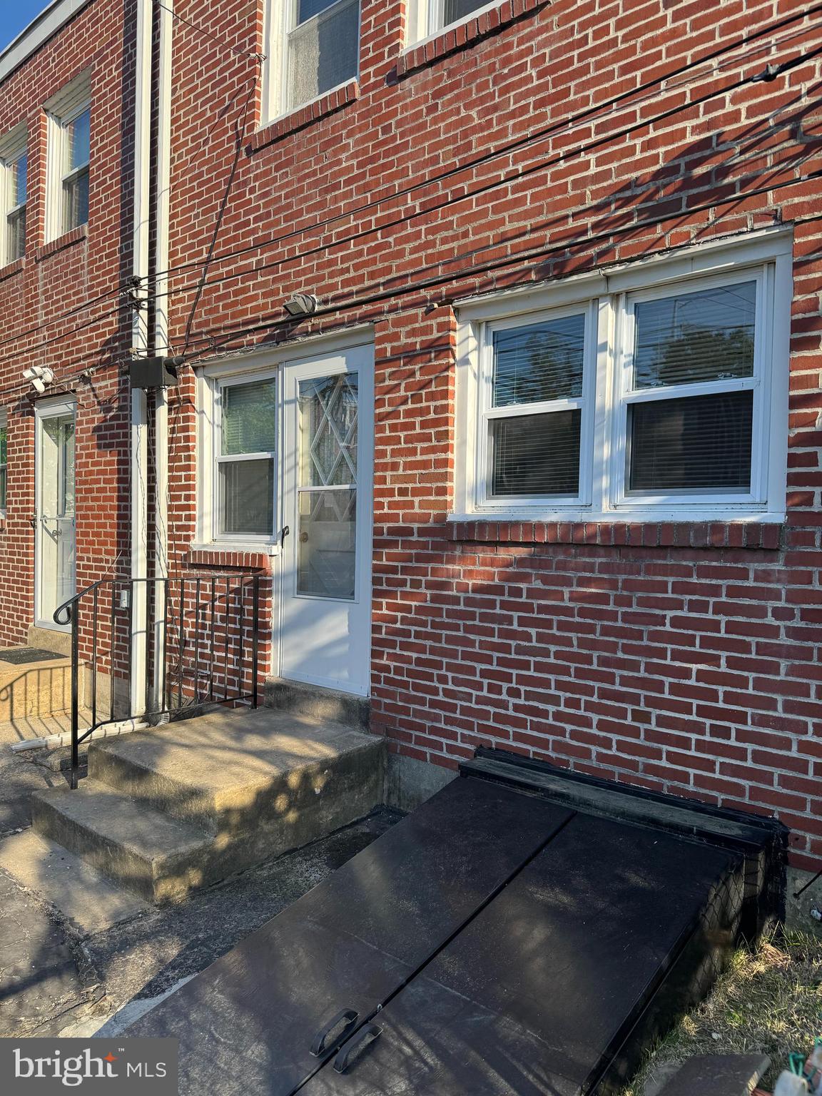 522 PARKVIEW CIRCLE