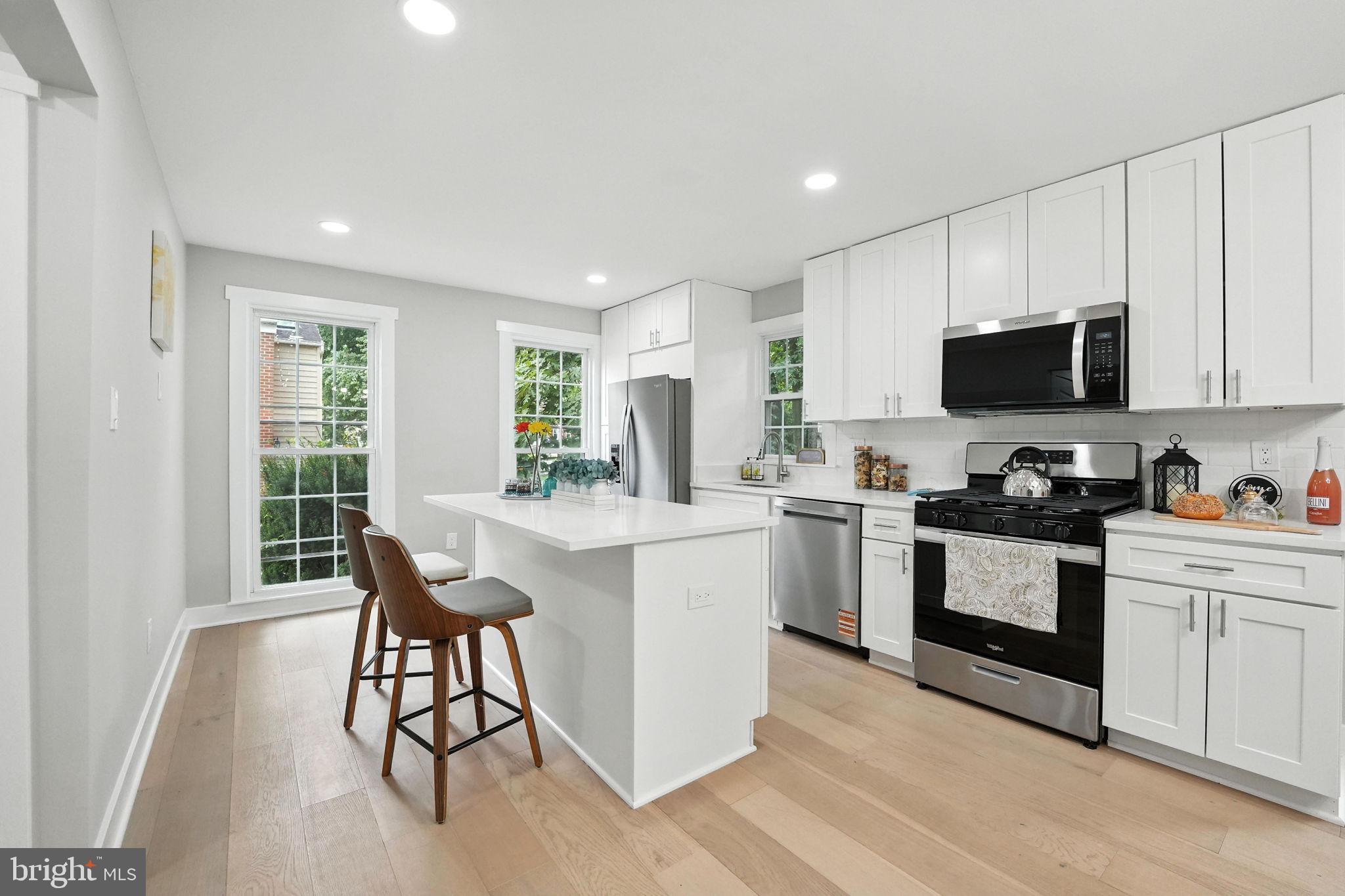 9510 CHERRY OAK COURT