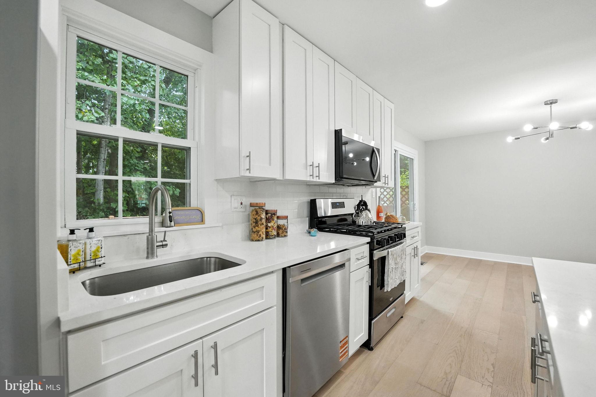 9510 CHERRY OAK COURT