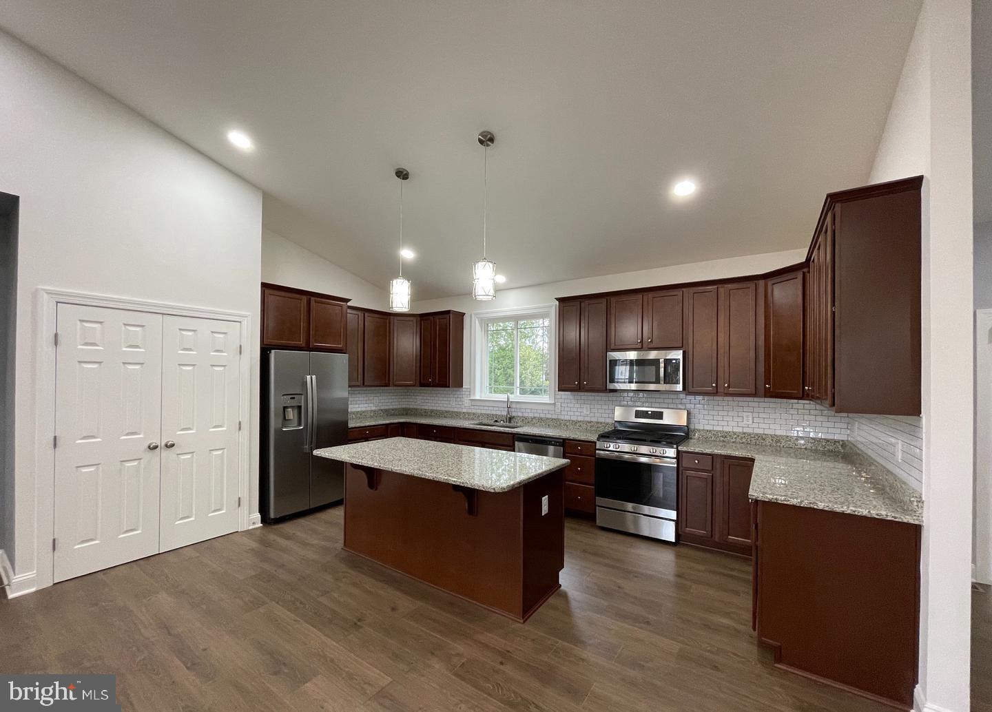 1906 PORTER ROAD
