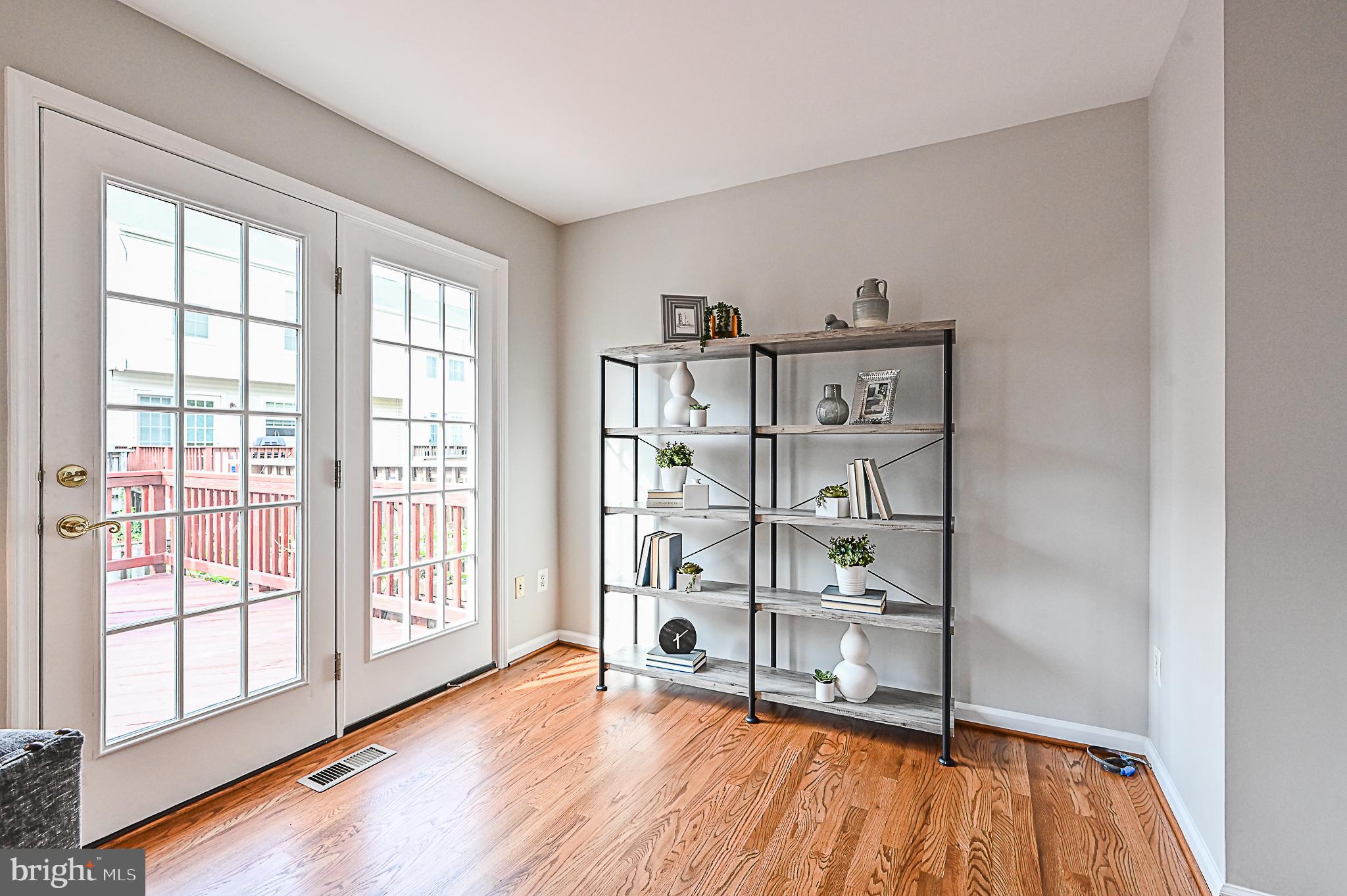 GREENWOOD - Residential Lease