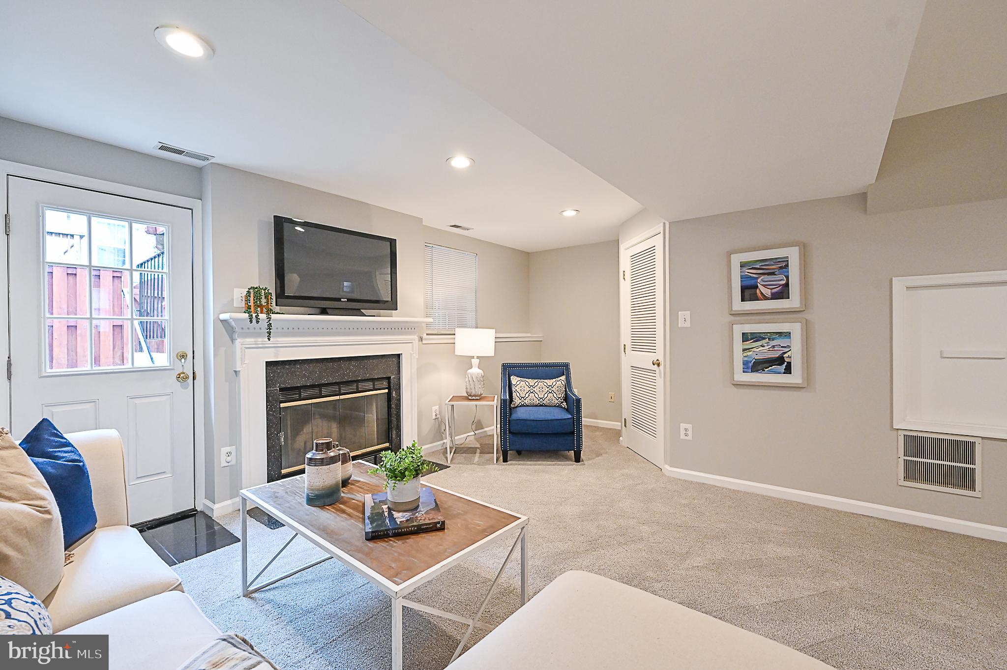 GREENWOOD - Residential Lease