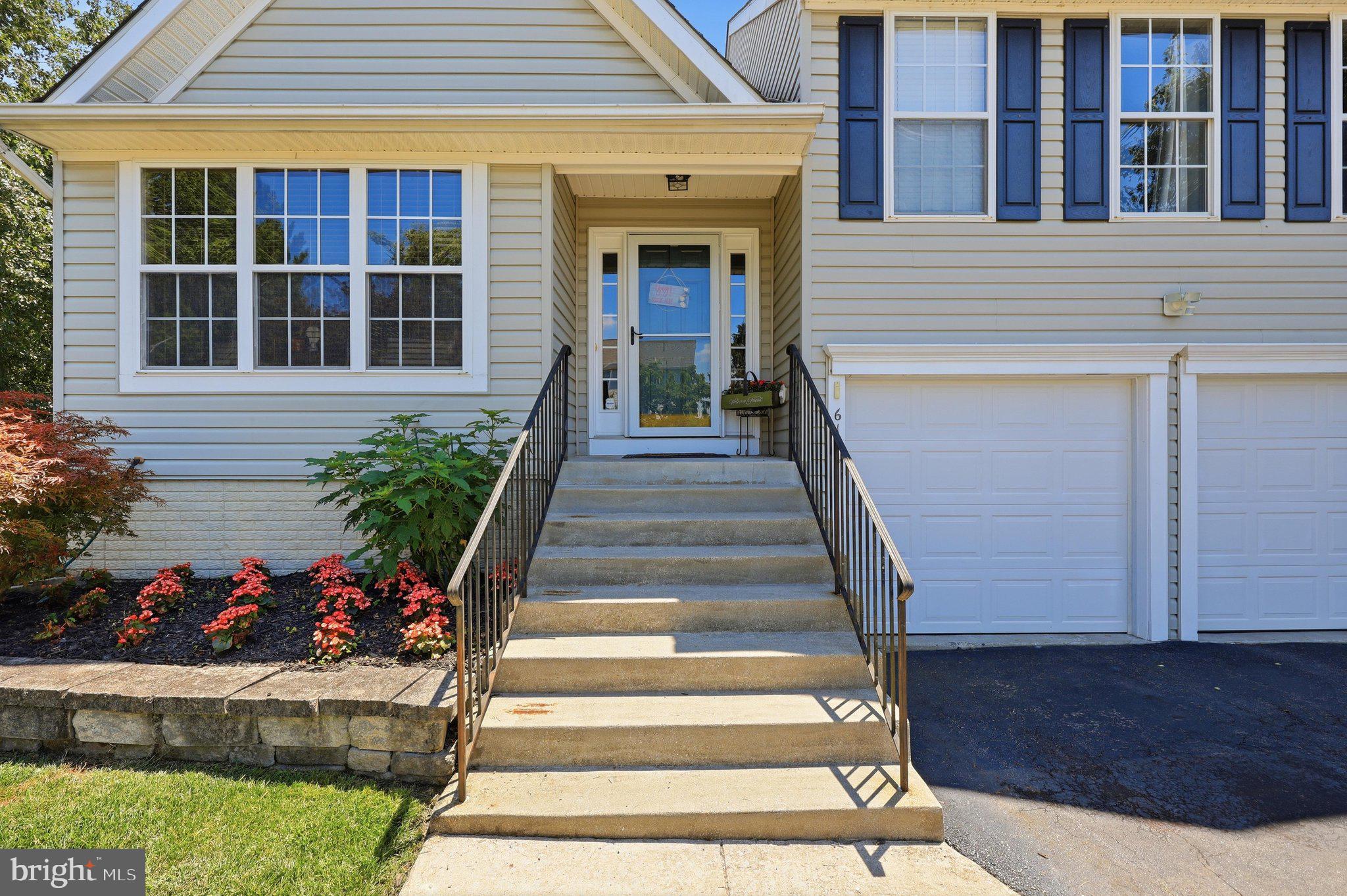 6154 DOWNS RIDGE COURT