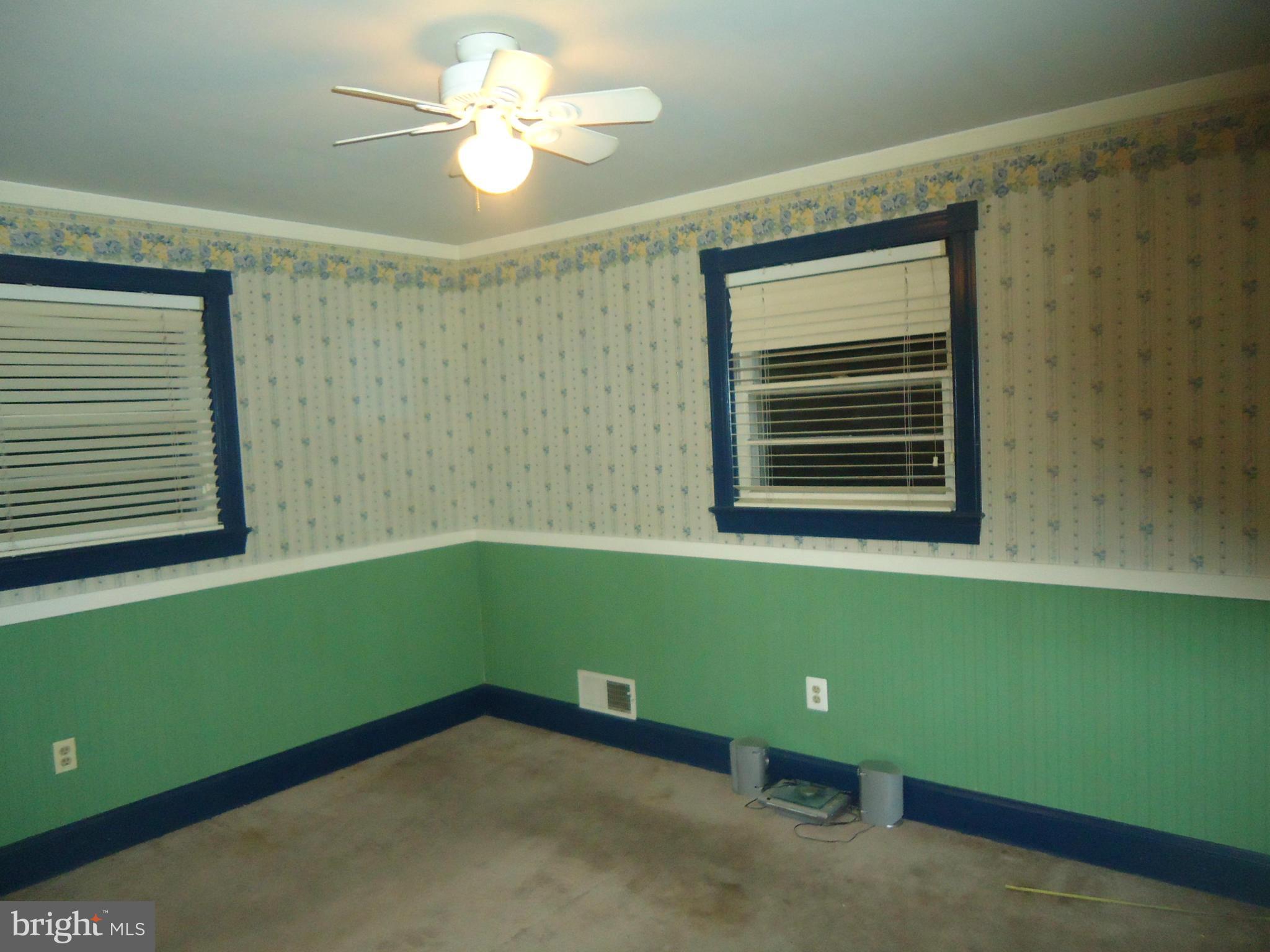 KNOLLWOOD - Residential Lease