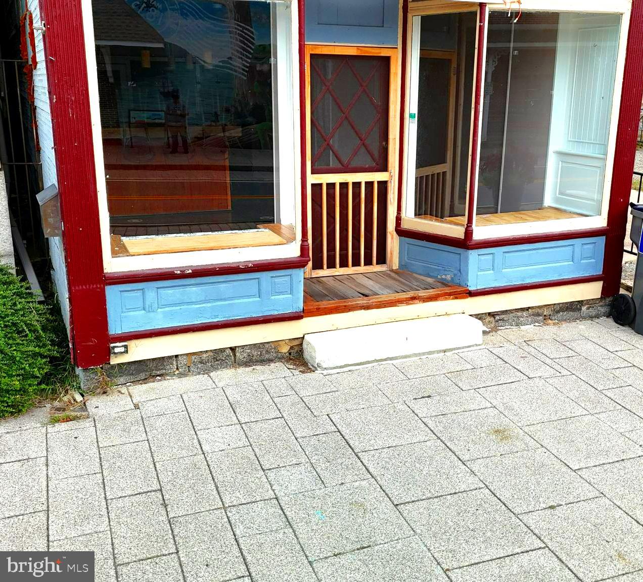 NONE AVAILABLE - Commercial Lease