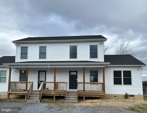 123 Neptune Way, Bunker Hill, WV MLS: WVBE2038026