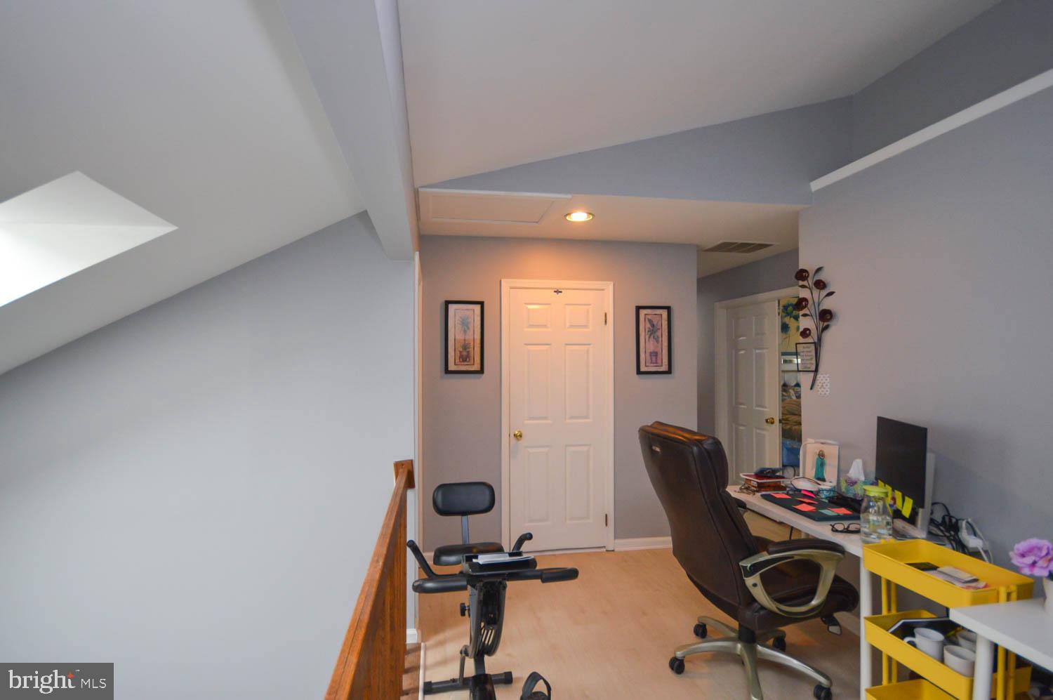 LAUREL LAKES PLAT 5 - Residential