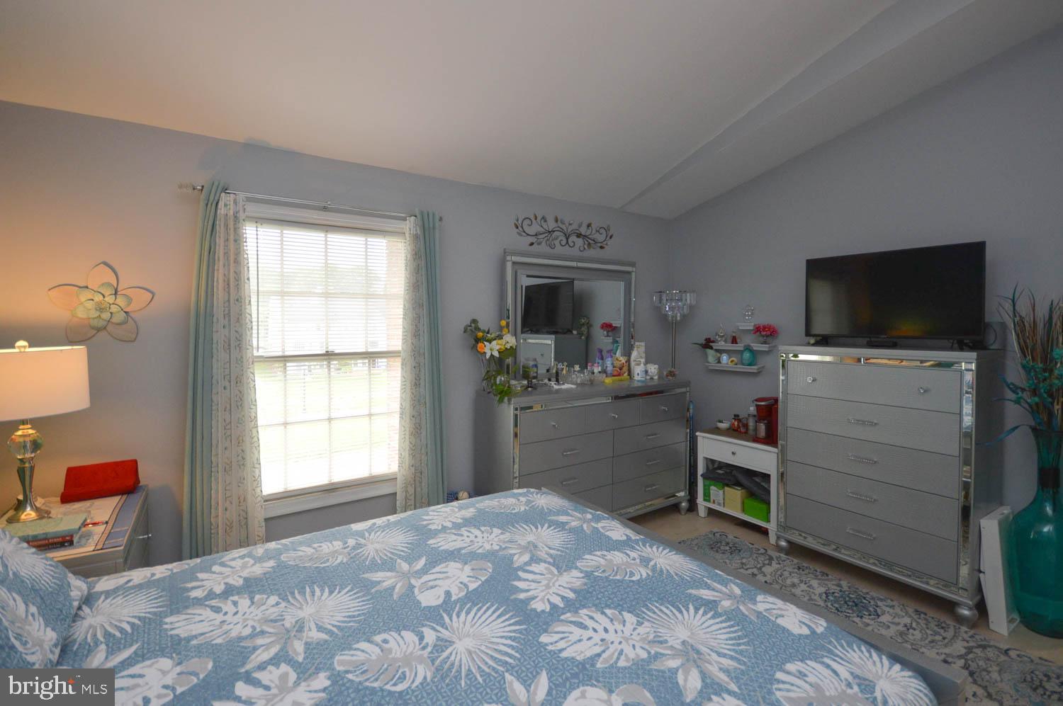 LAUREL LAKES PLAT 5 - Residential