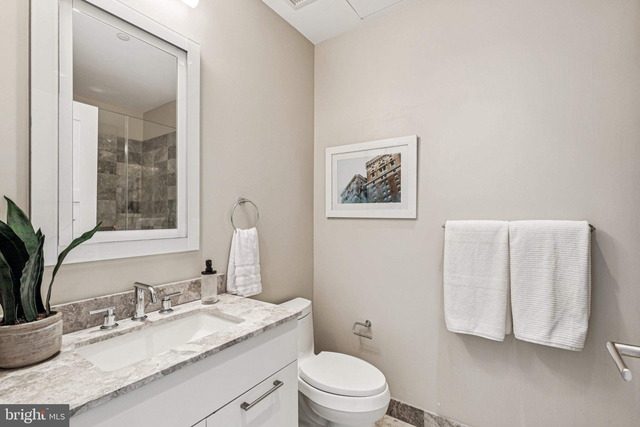 AVENUE OF THE ARTS - Residential