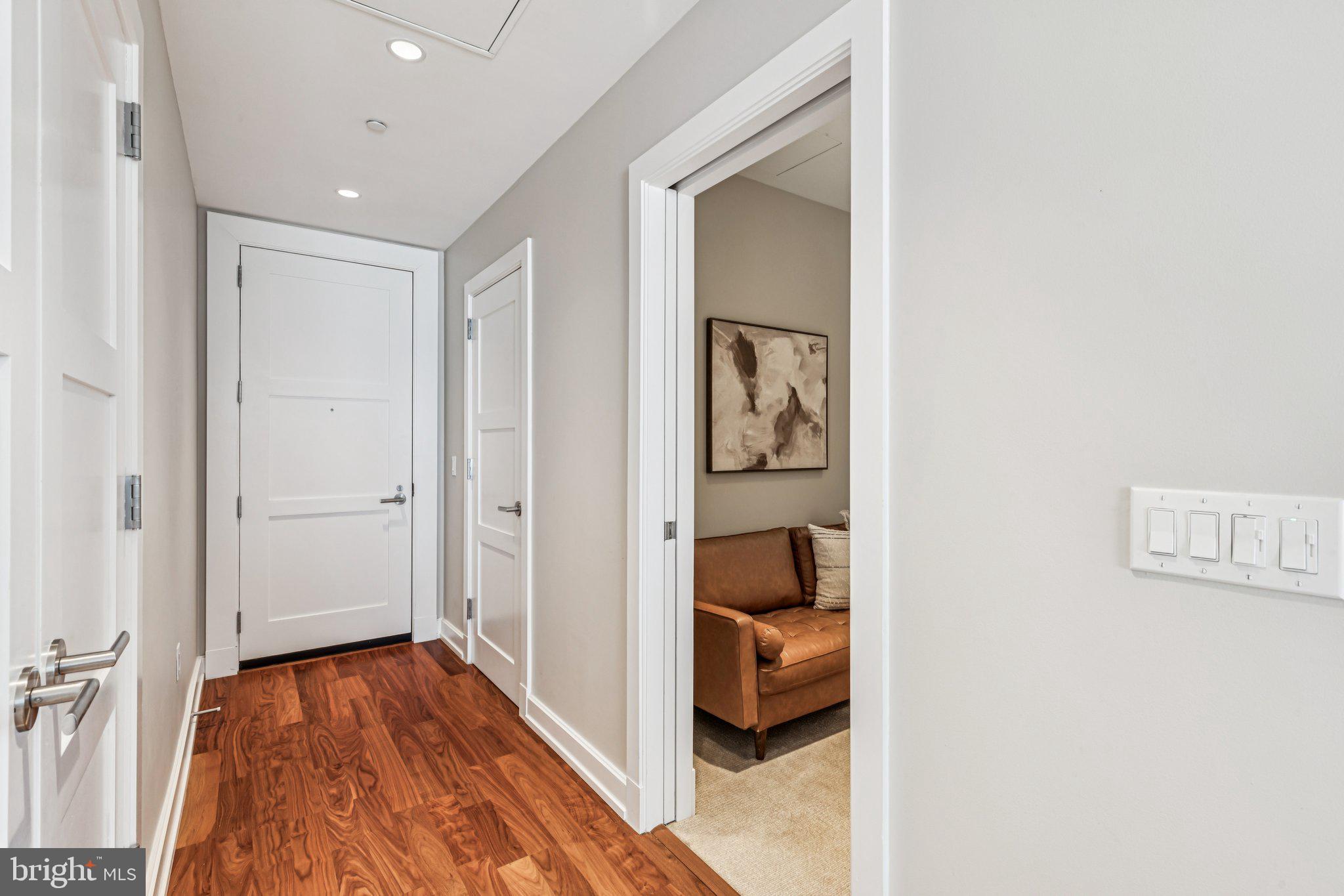 AVENUE OF THE ARTS - Residential