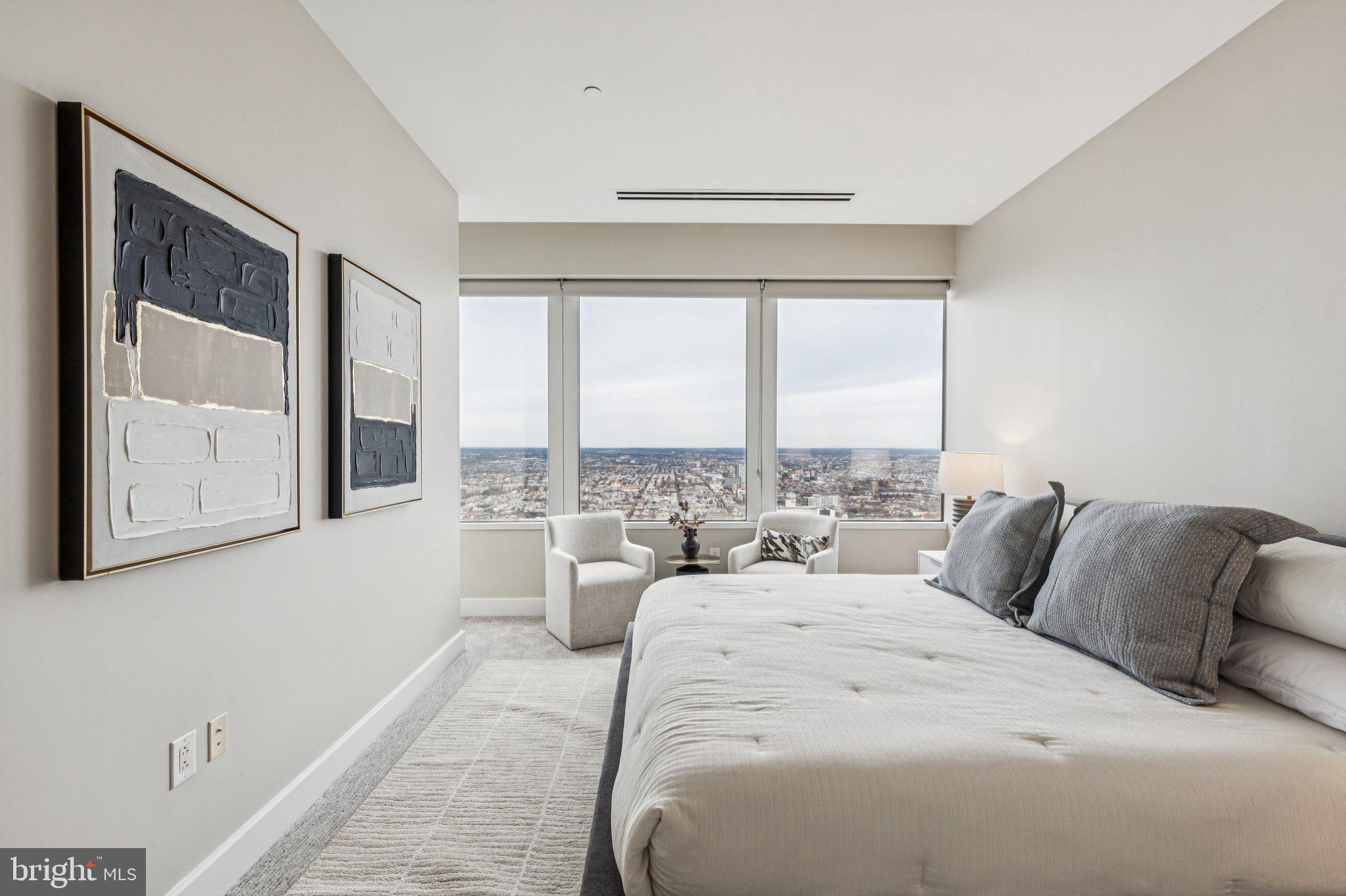 AVENUE OF THE ARTS - Residential