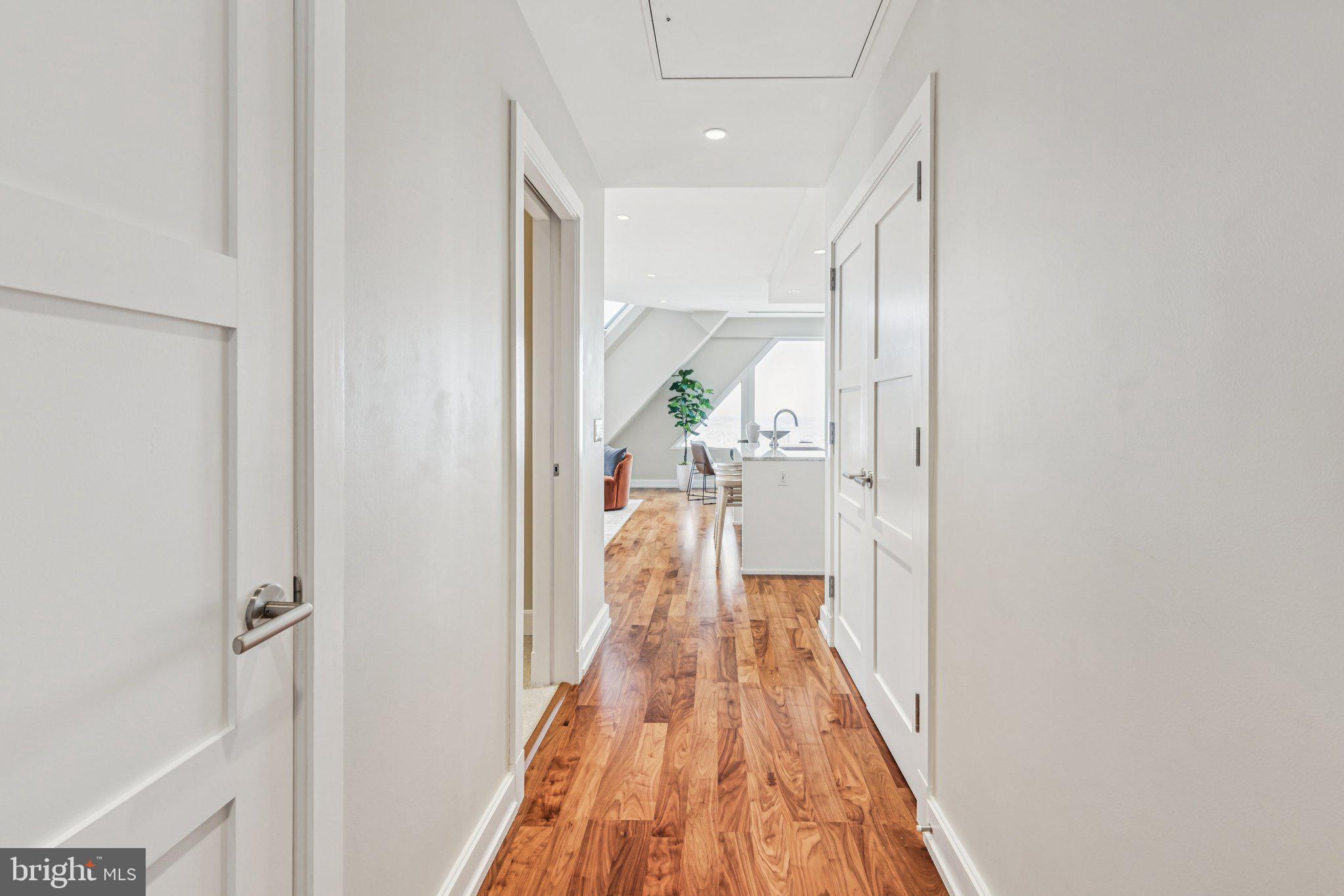 AVENUE OF THE ARTS - Residential