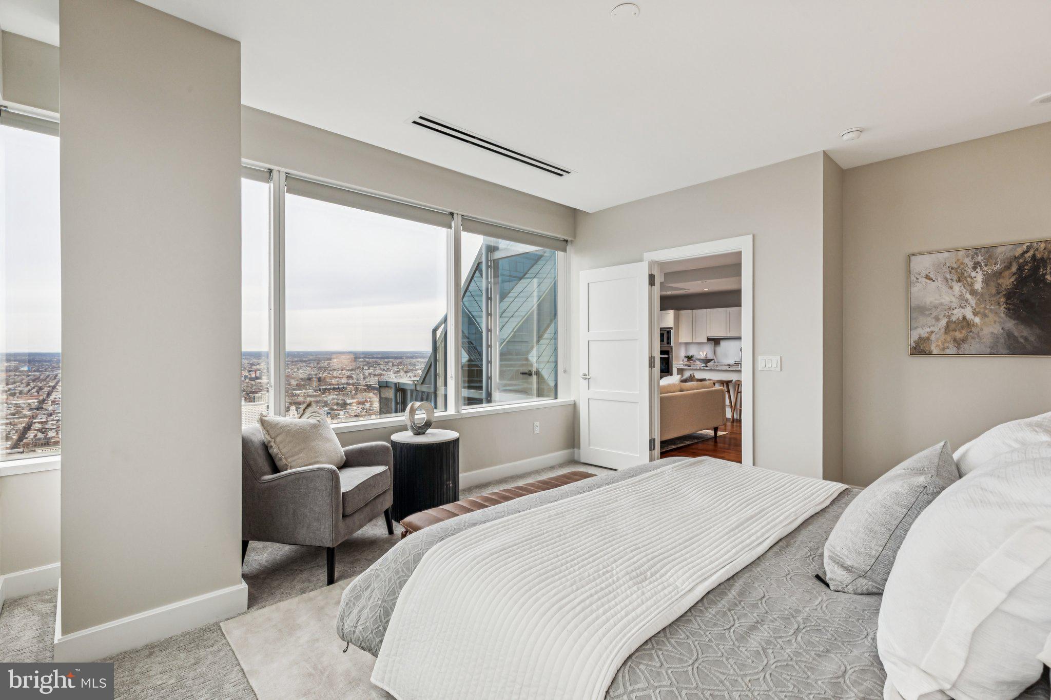 AVENUE OF THE ARTS - Residential