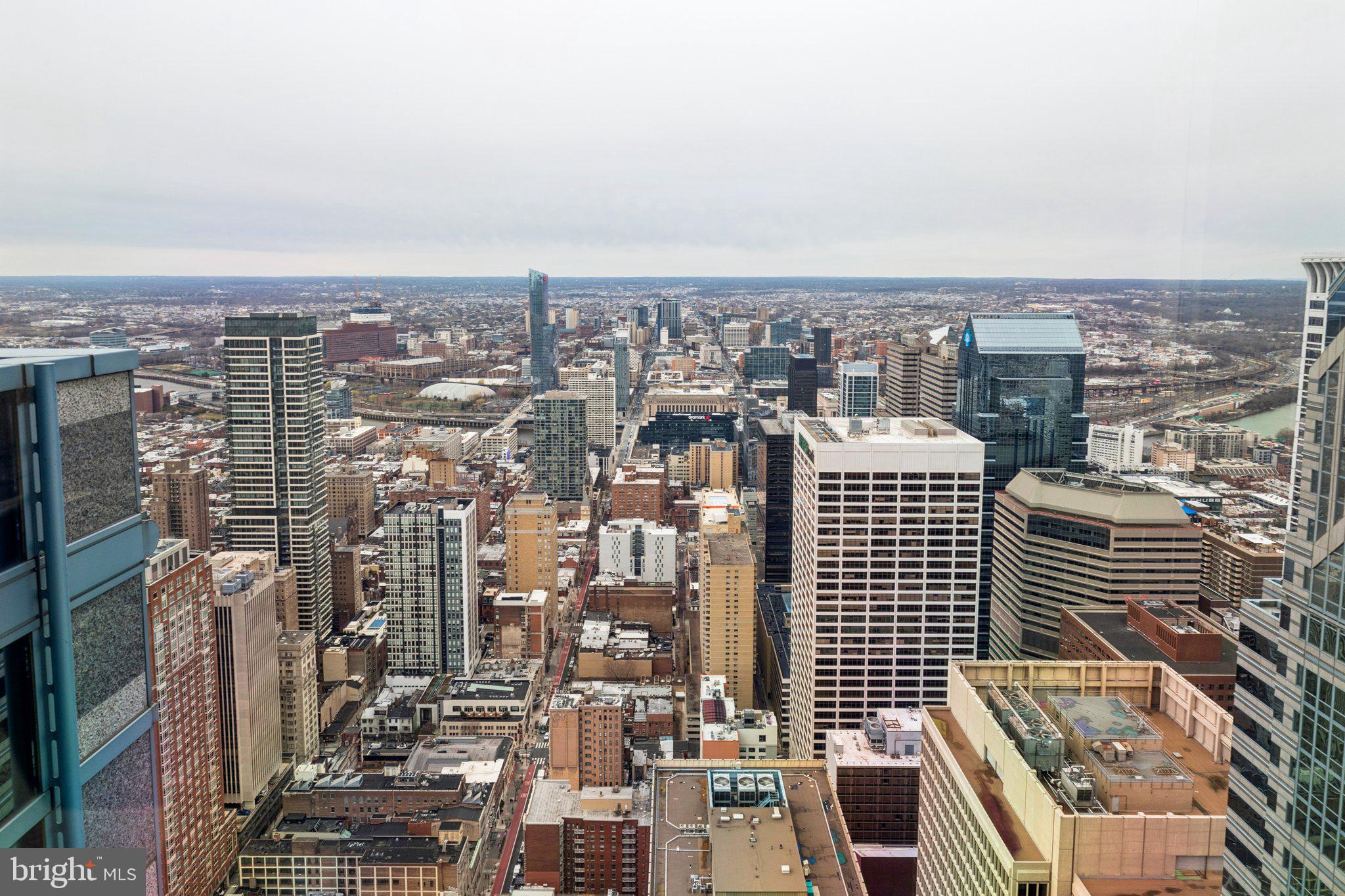 AVENUE OF THE ARTS - Residential