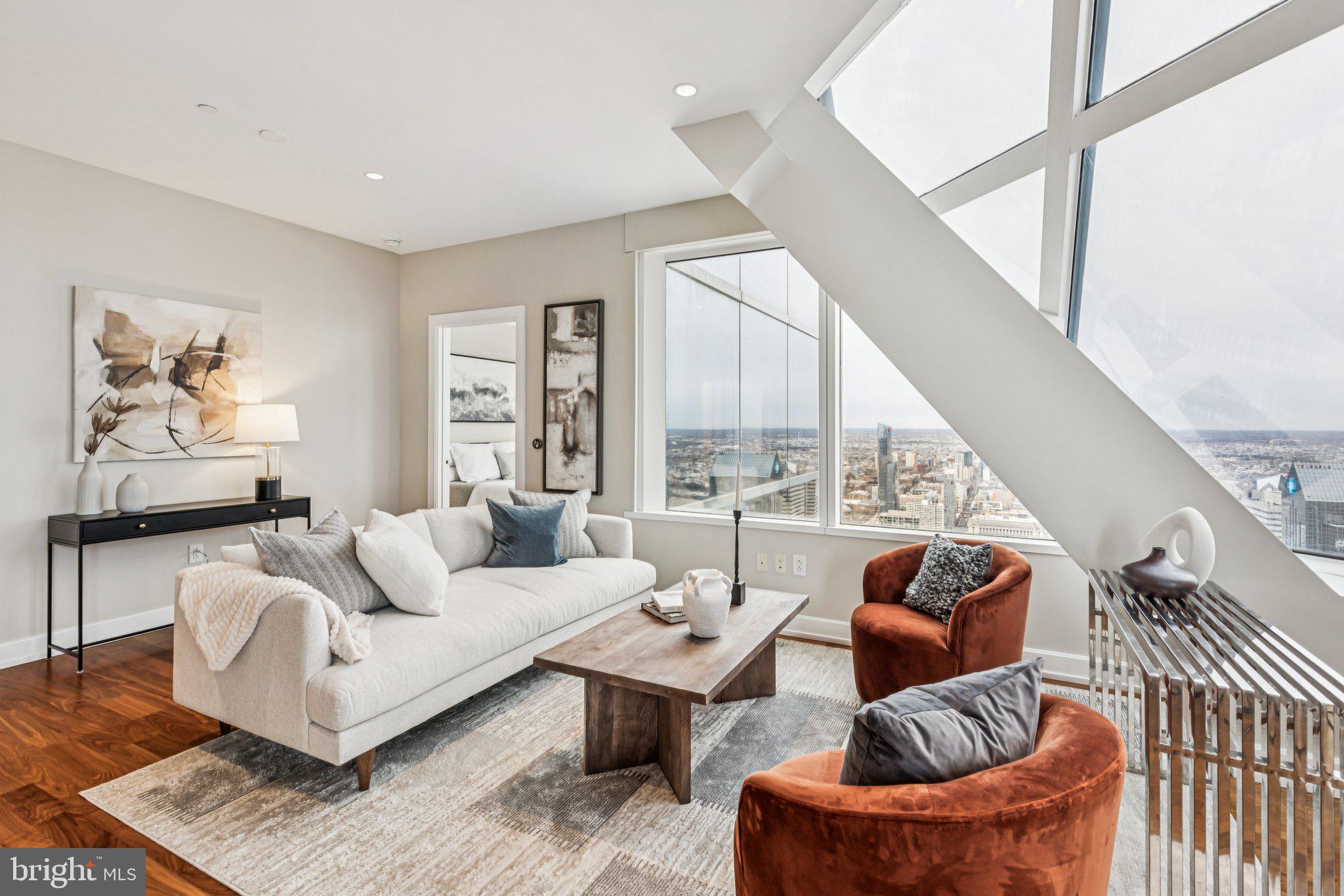 AVENUE OF THE ARTS - Residential