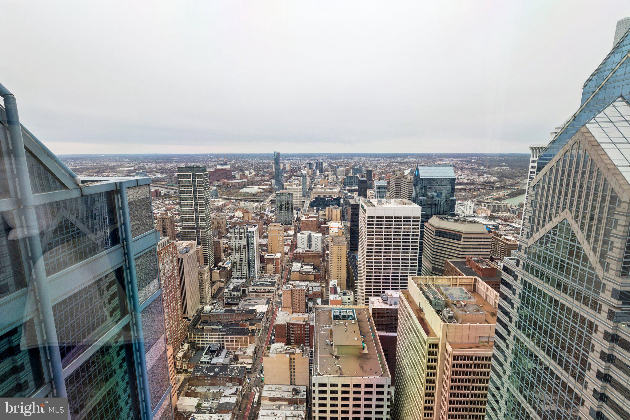 AVENUE OF THE ARTS - Residential