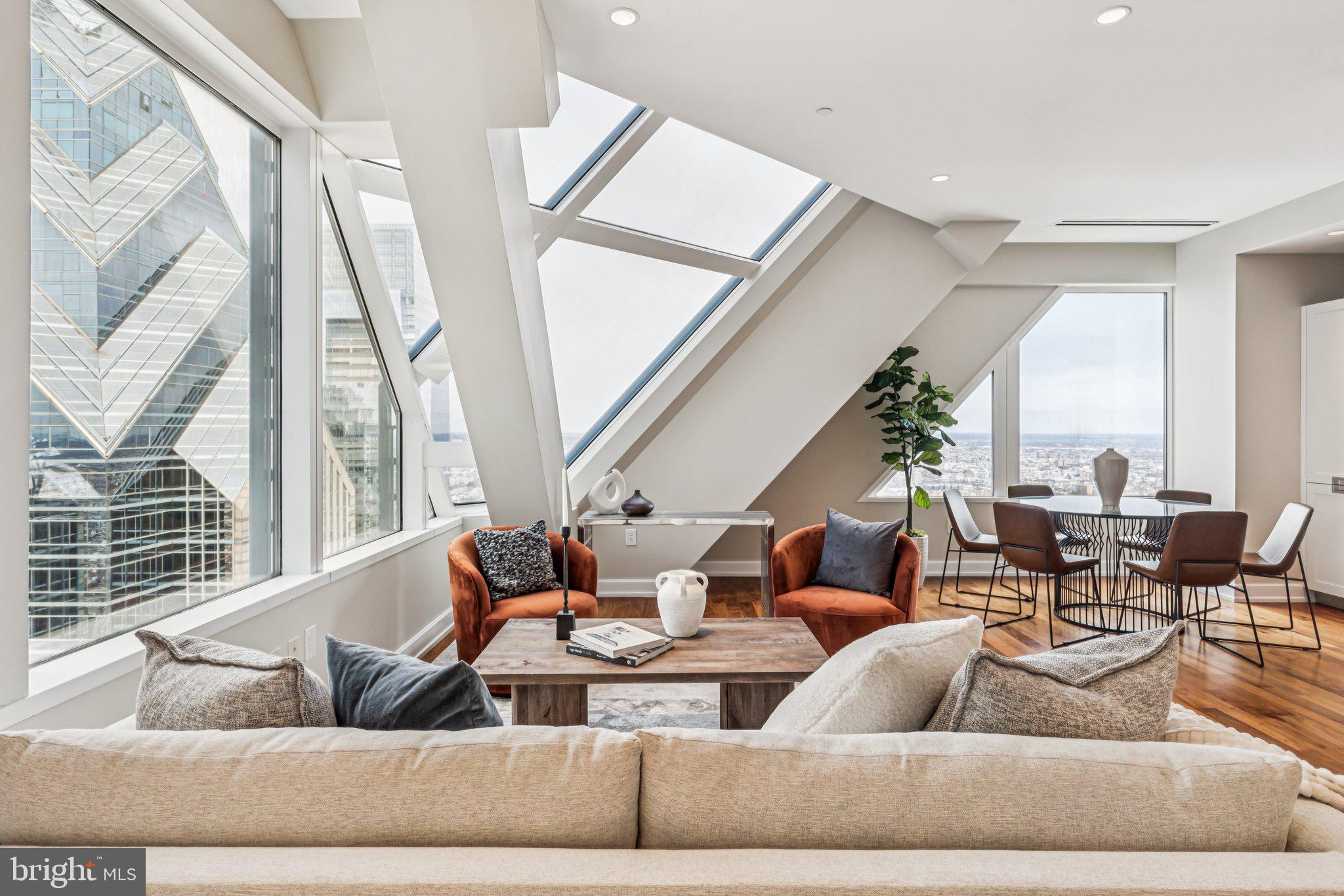 AVENUE OF THE ARTS - Residential