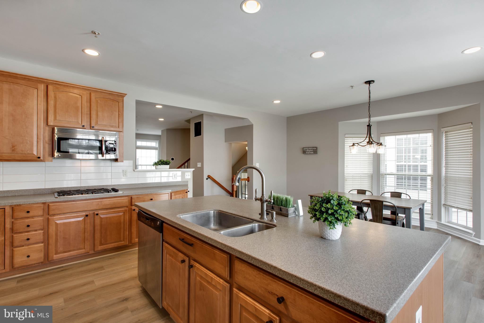 VILLAGES OF DORCHESTER - Residential Lease