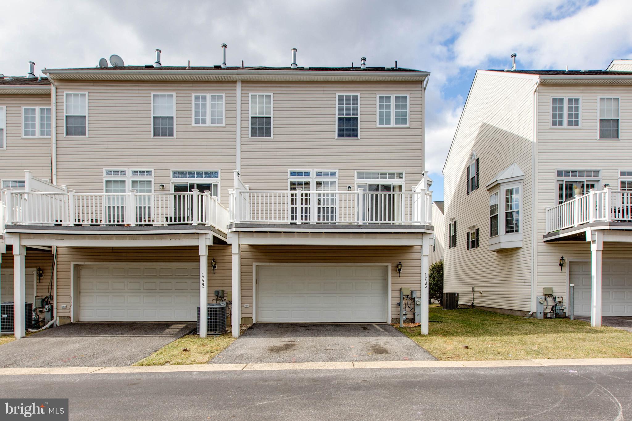 VILLAGES OF DORCHESTER - Residential Lease