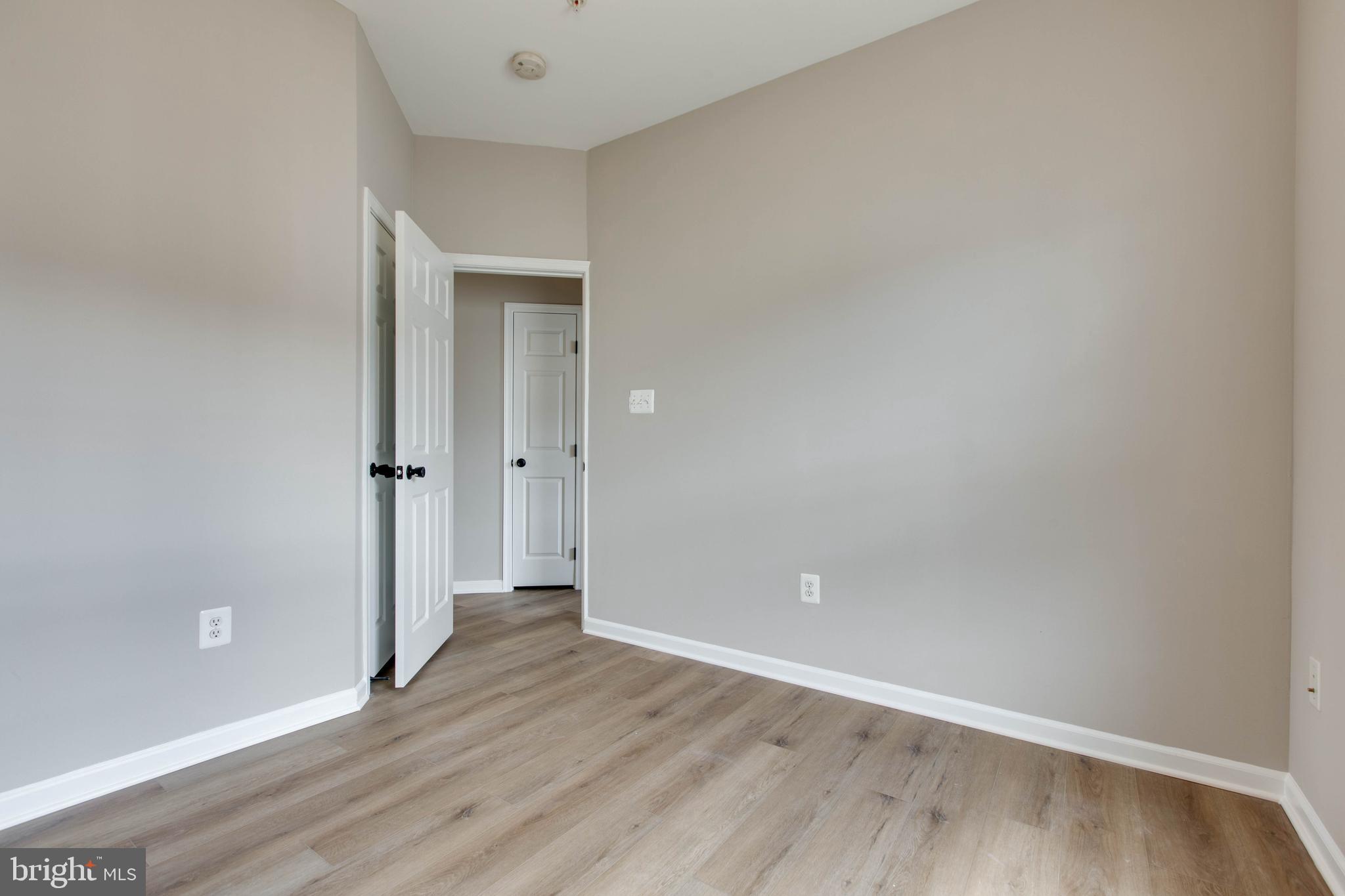 VILLAGES OF DORCHESTER - Residential Lease