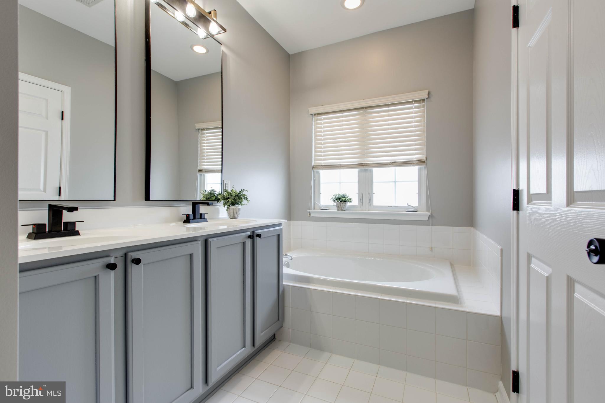 VILLAGES OF DORCHESTER - Residential Lease