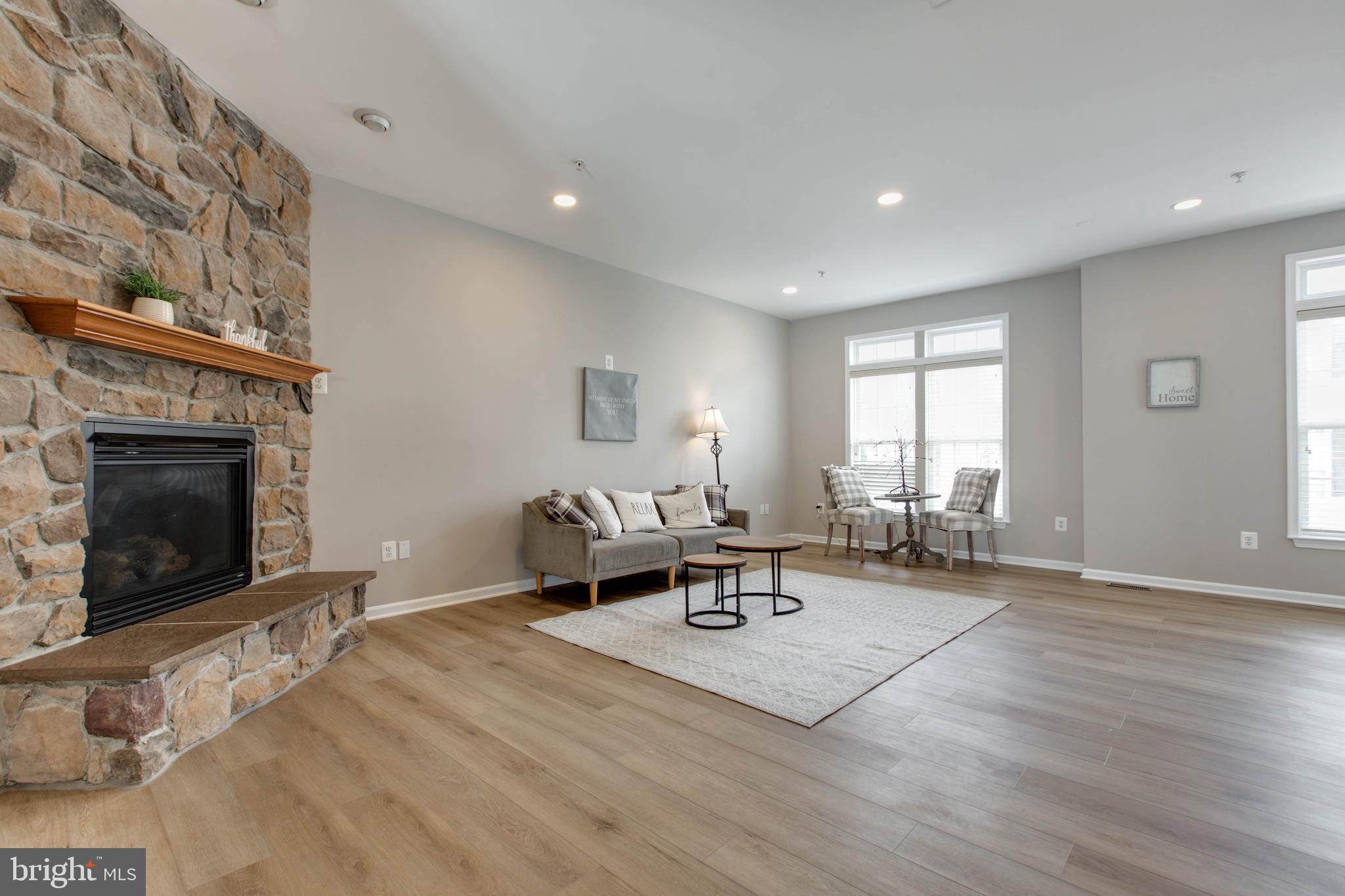 VILLAGES OF DORCHESTER - Residential Lease