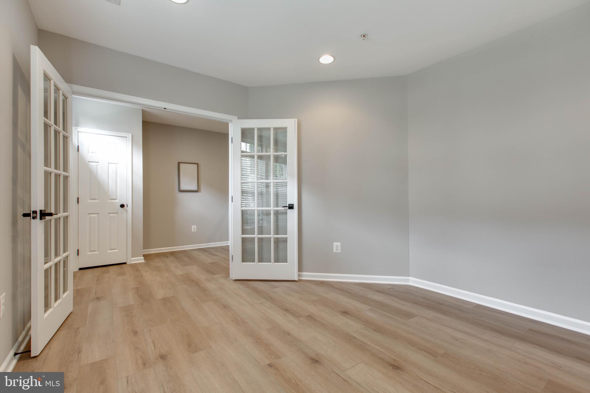 VILLAGES OF DORCHESTER - Residential Lease