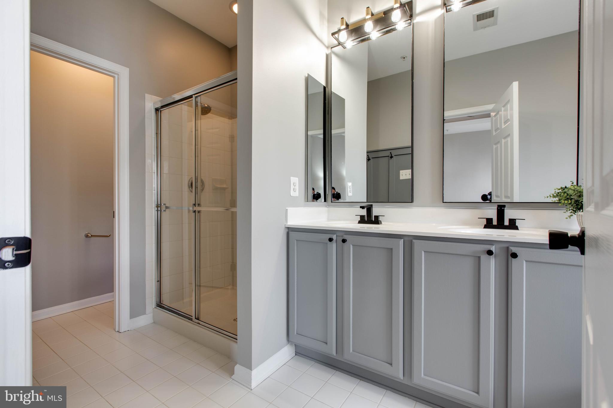 VILLAGES OF DORCHESTER - Residential Lease