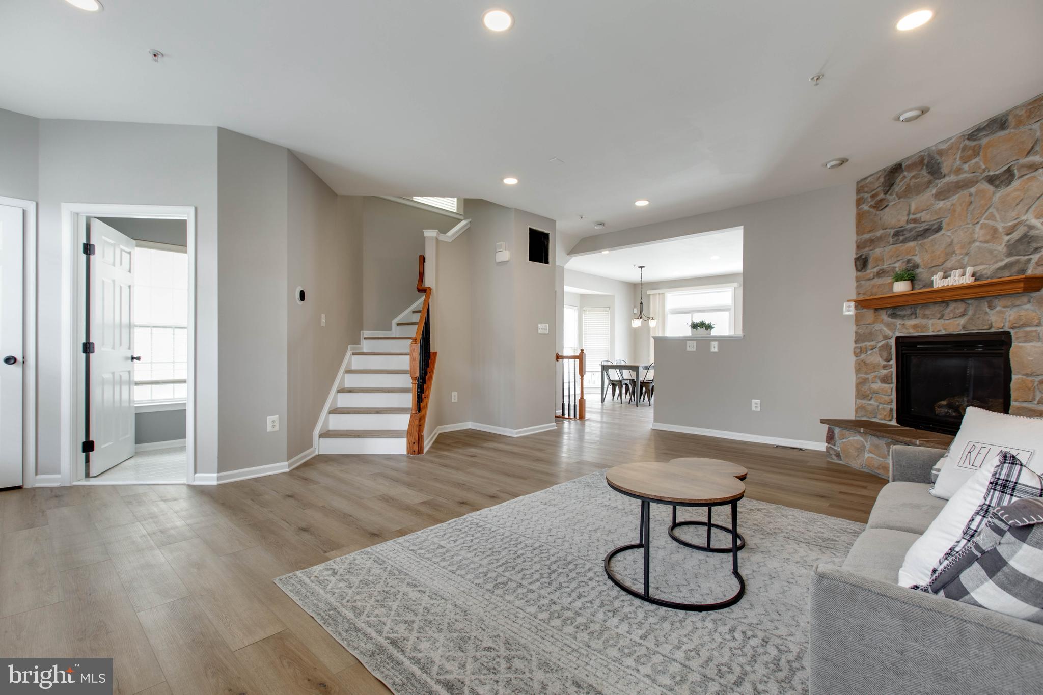 VILLAGES OF DORCHESTER - Residential Lease