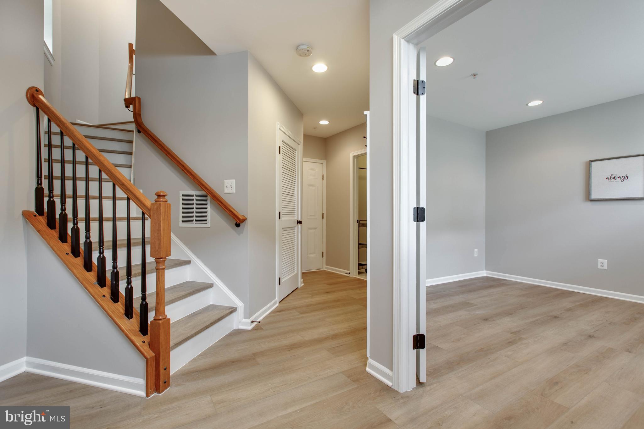 VILLAGES OF DORCHESTER - Residential Lease