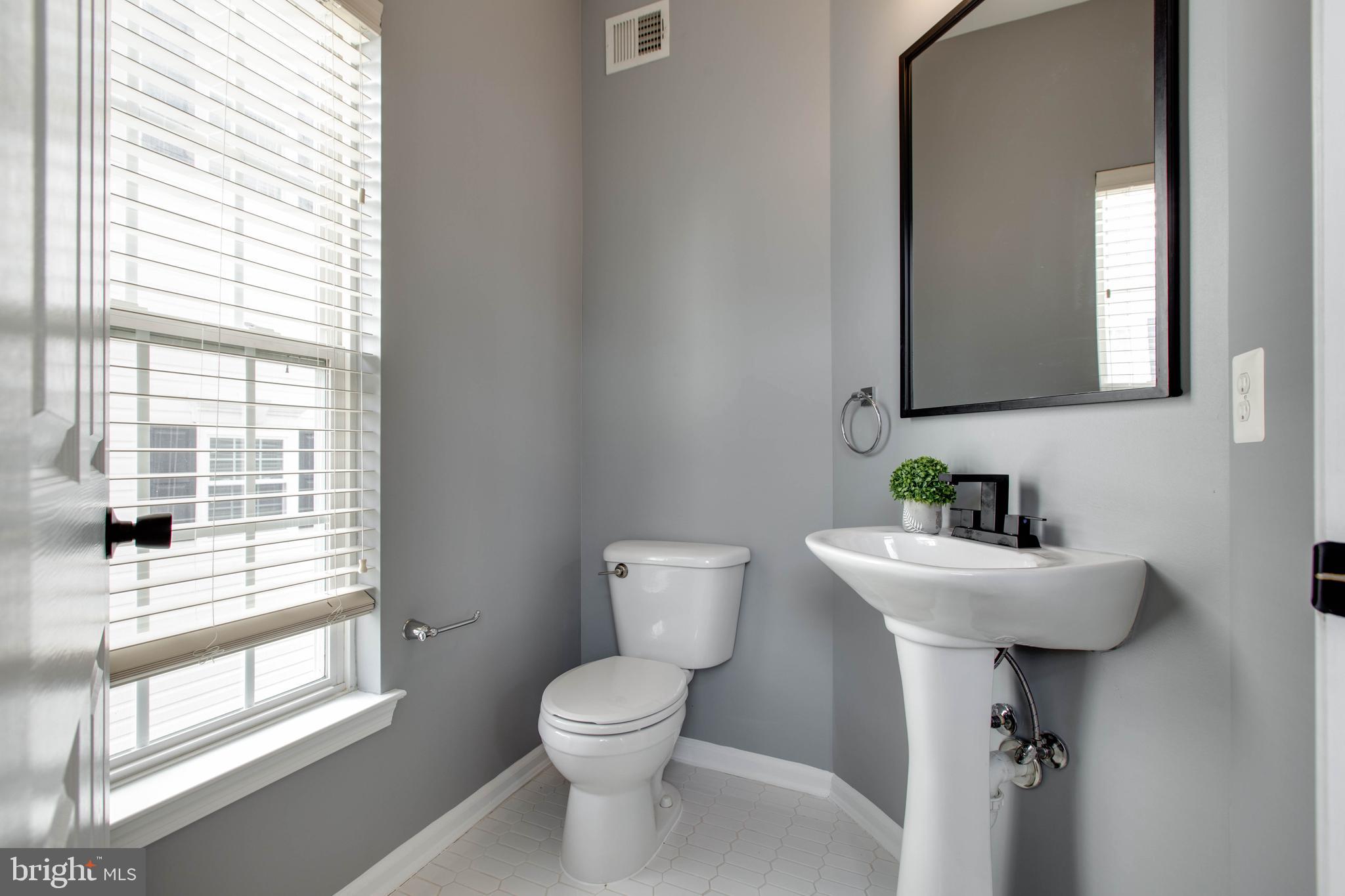 VILLAGES OF DORCHESTER - Residential Lease