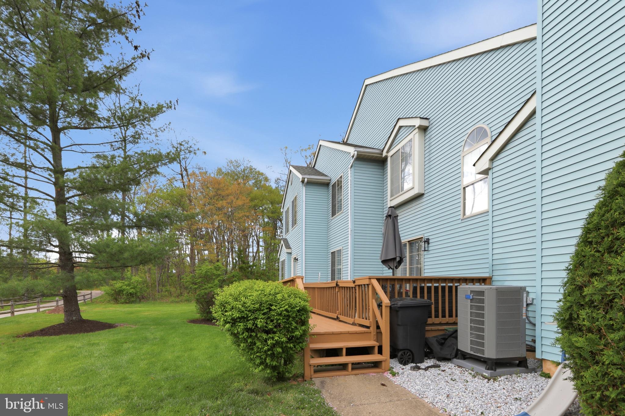 SALFORD POND - Residential