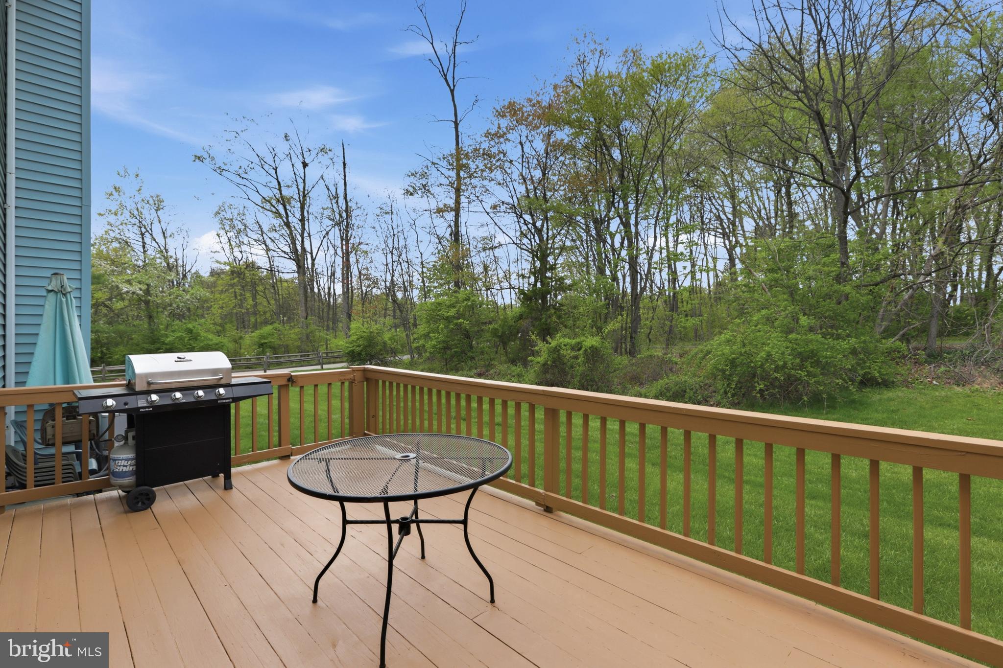 SALFORD POND - Residential