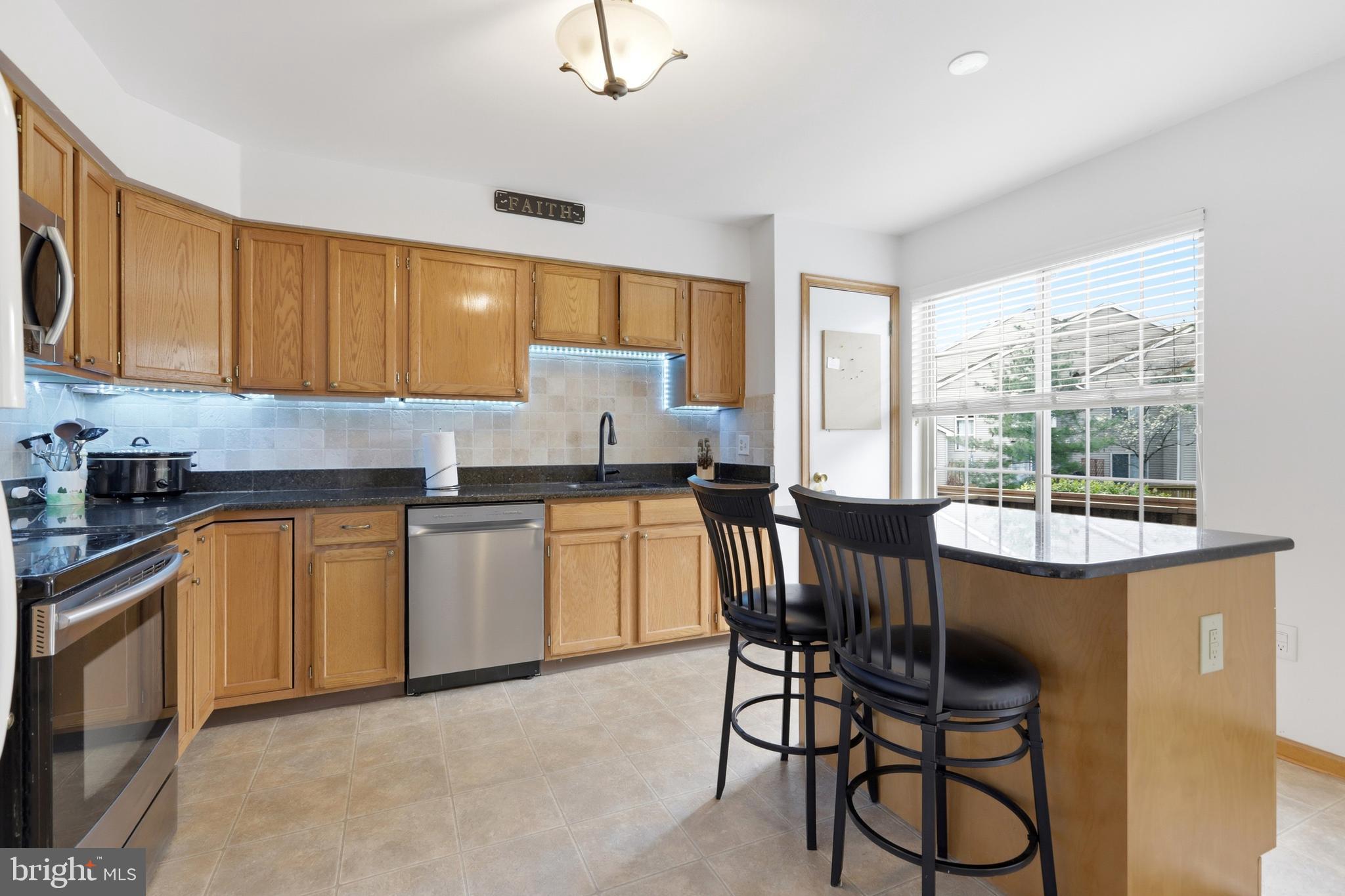 SALFORD POND - Residential