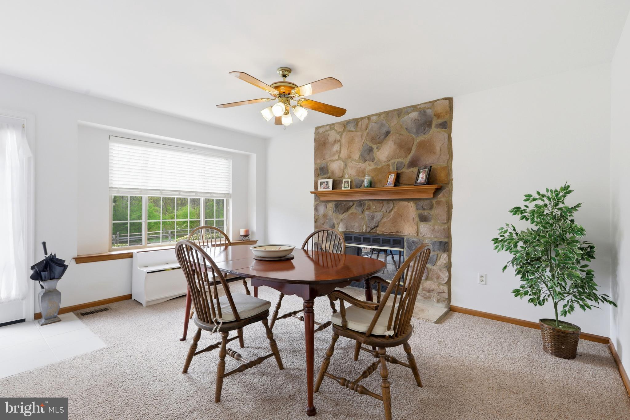 SALFORD POND - Residential