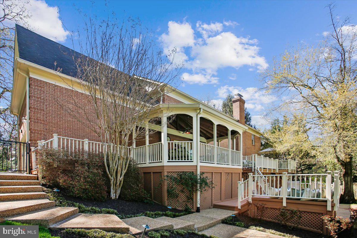 SUMMERWOOD - Residential