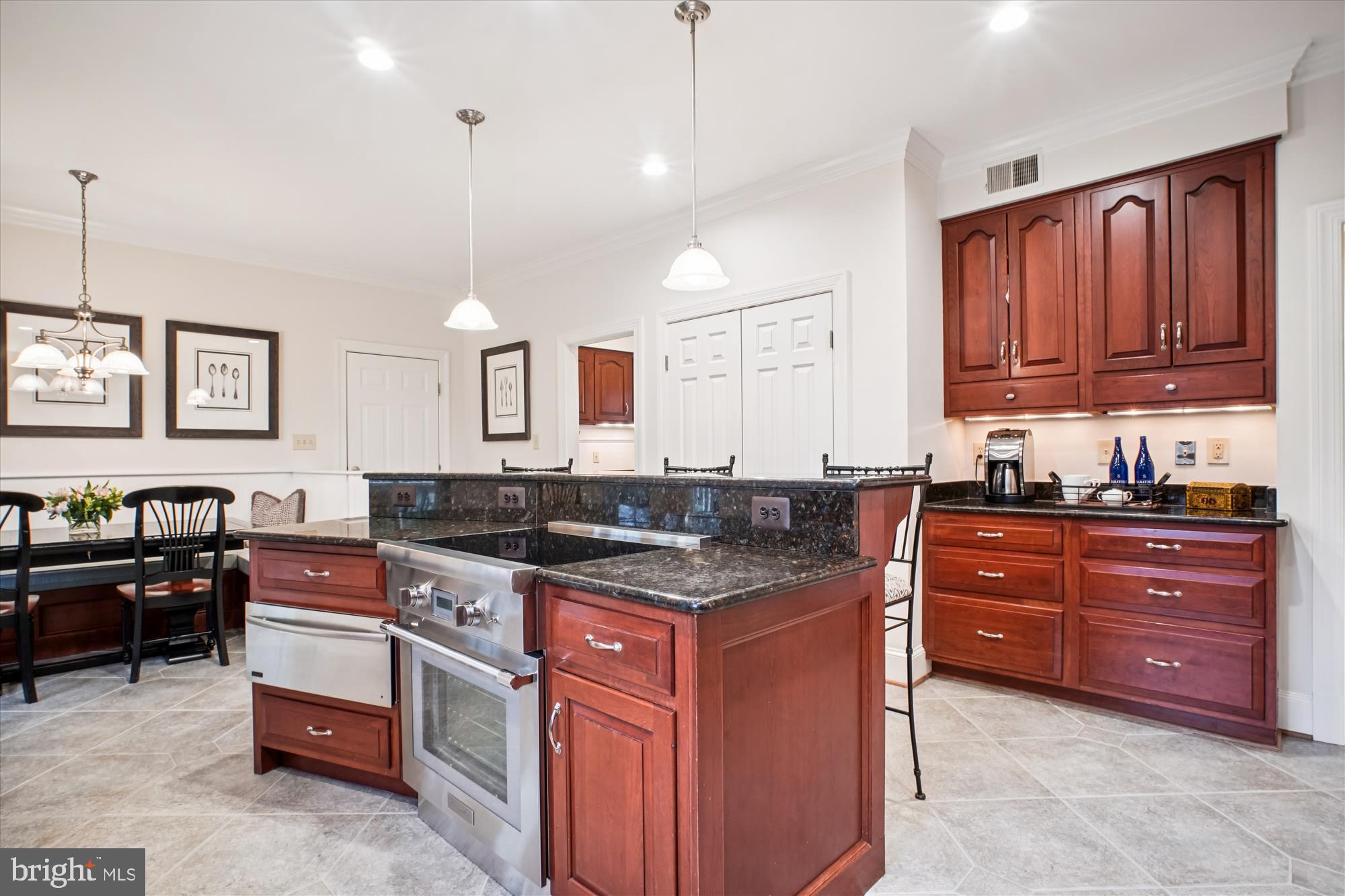 SUMMERWOOD - Residential