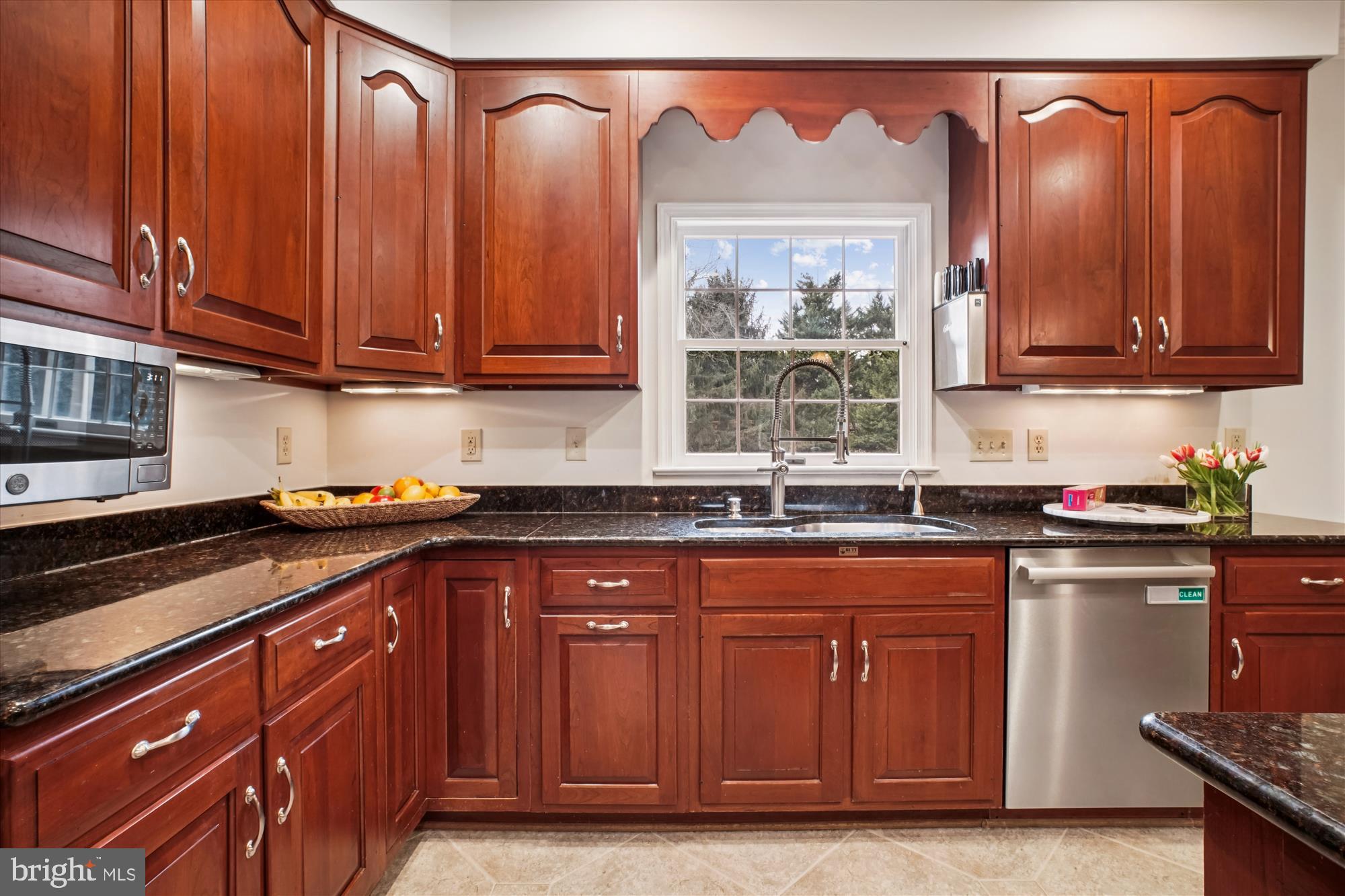 SUMMERWOOD - Residential