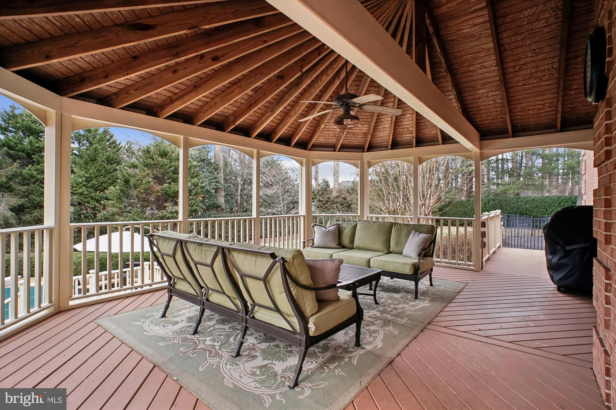 SUMMERWOOD - Residential