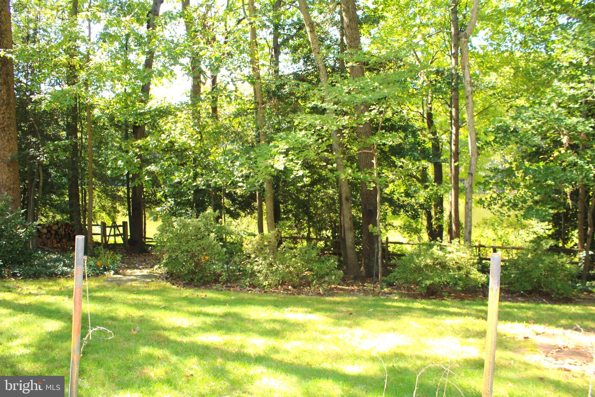 BONNIE BRAE - Residential Lease