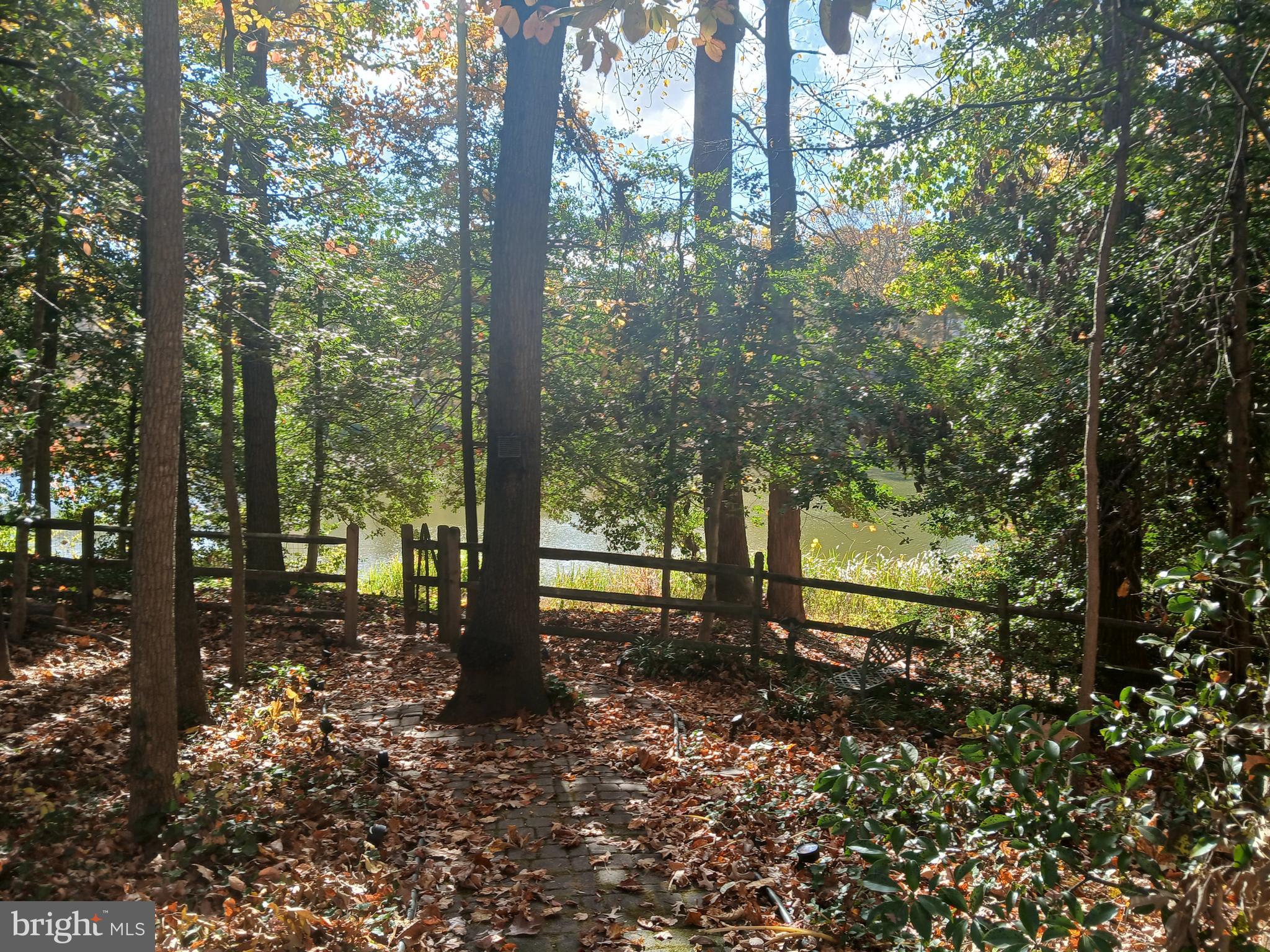 BONNIE BRAE - Residential Lease