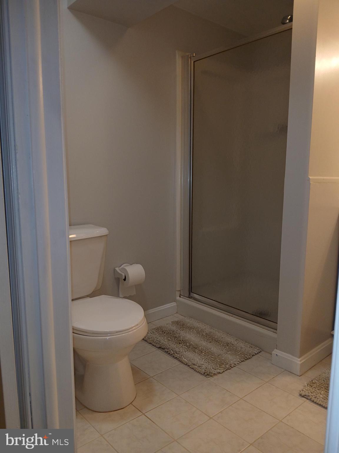 BONNIE BRAE - Residential Lease