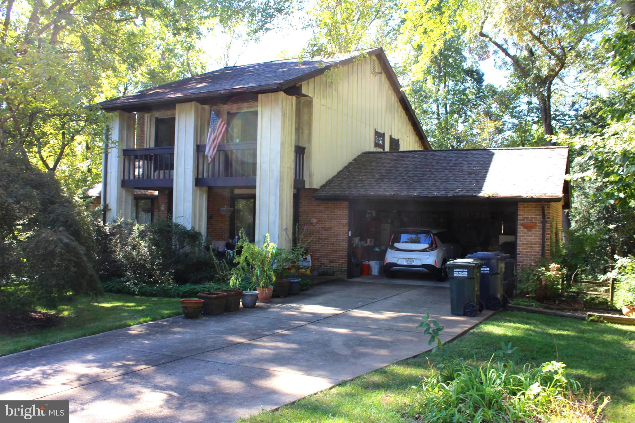 BONNIE BRAE - Residential Lease