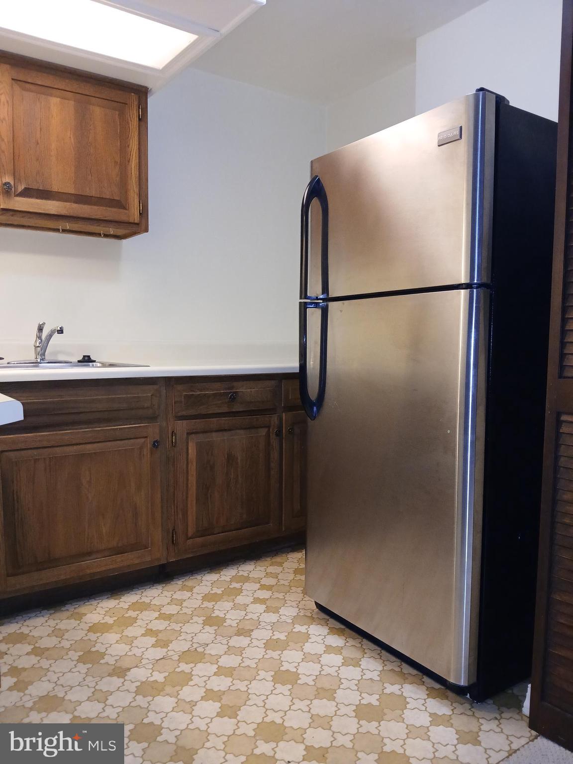 BONNIE BRAE - Residential Lease