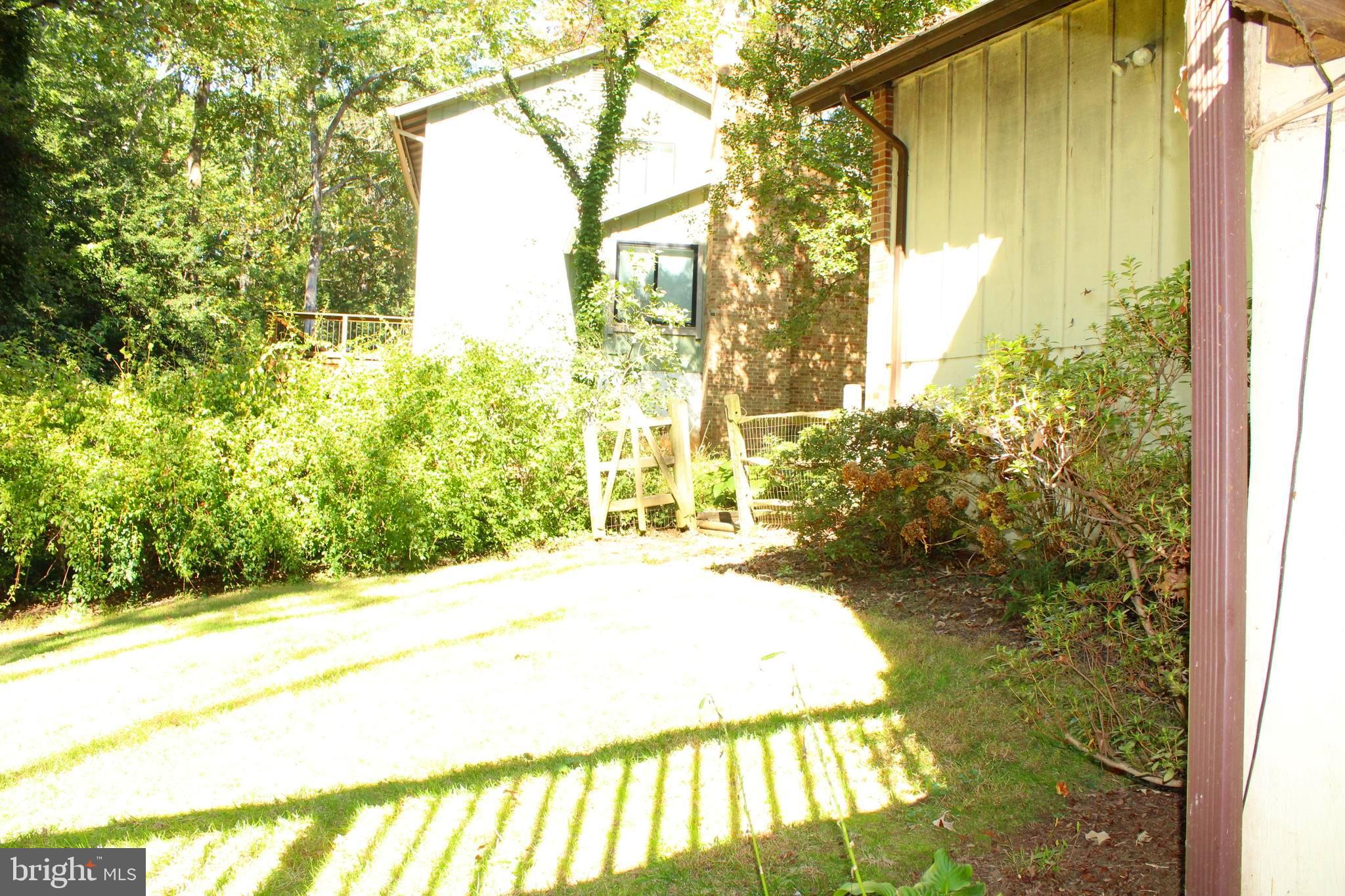 BONNIE BRAE - Residential Lease