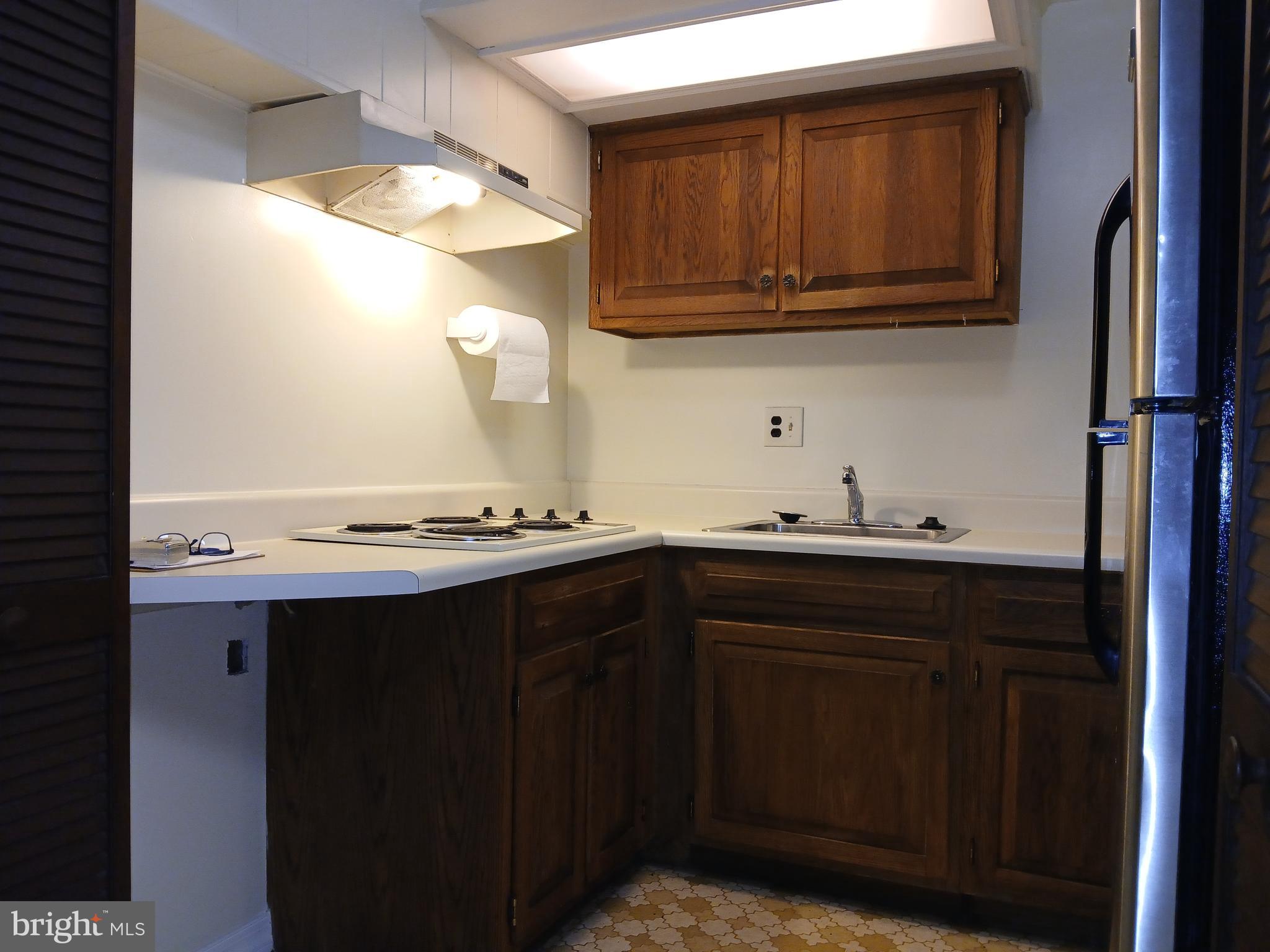 BONNIE BRAE - Residential Lease